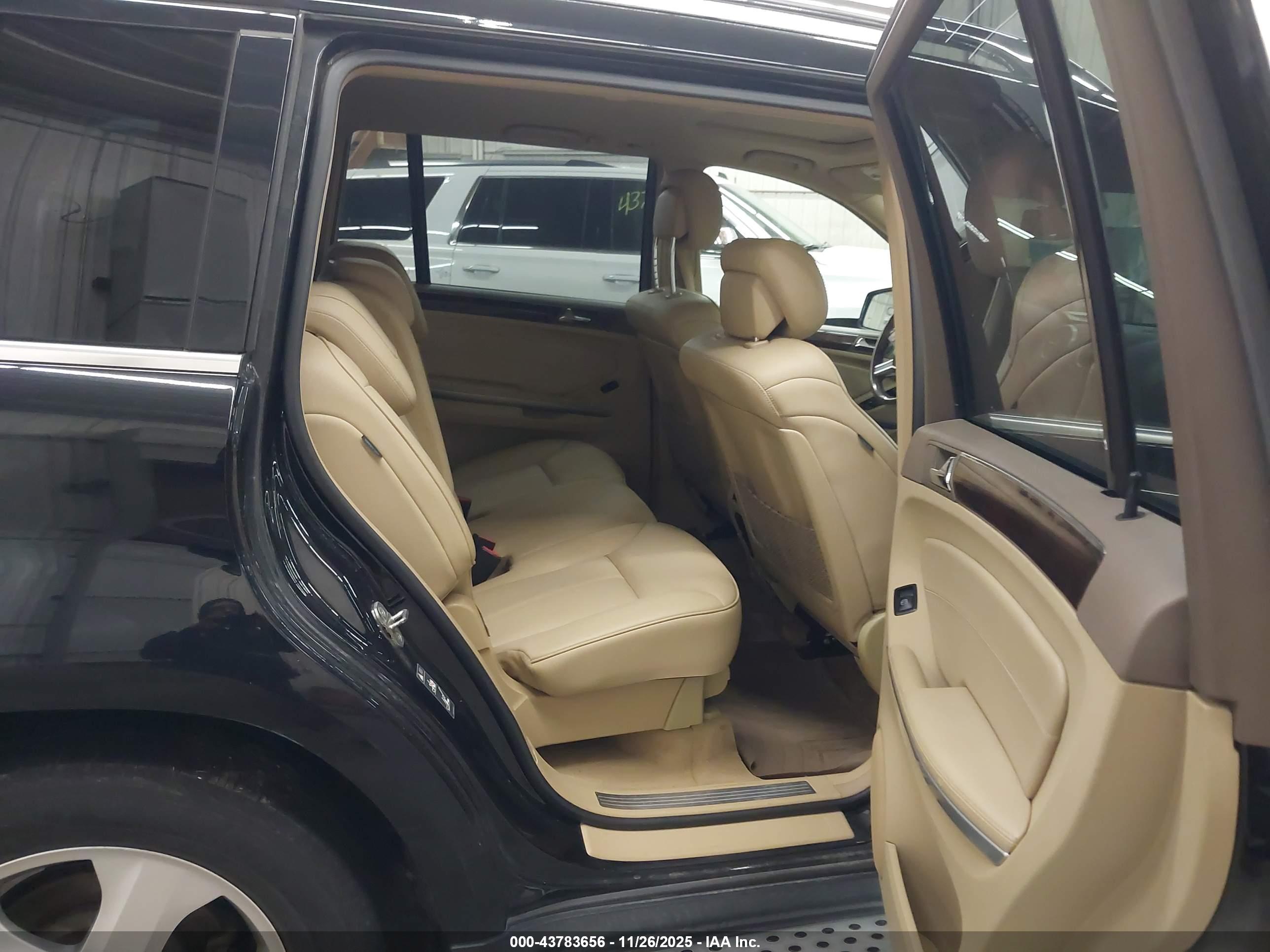 MERCEDES-BENZ GL image 8