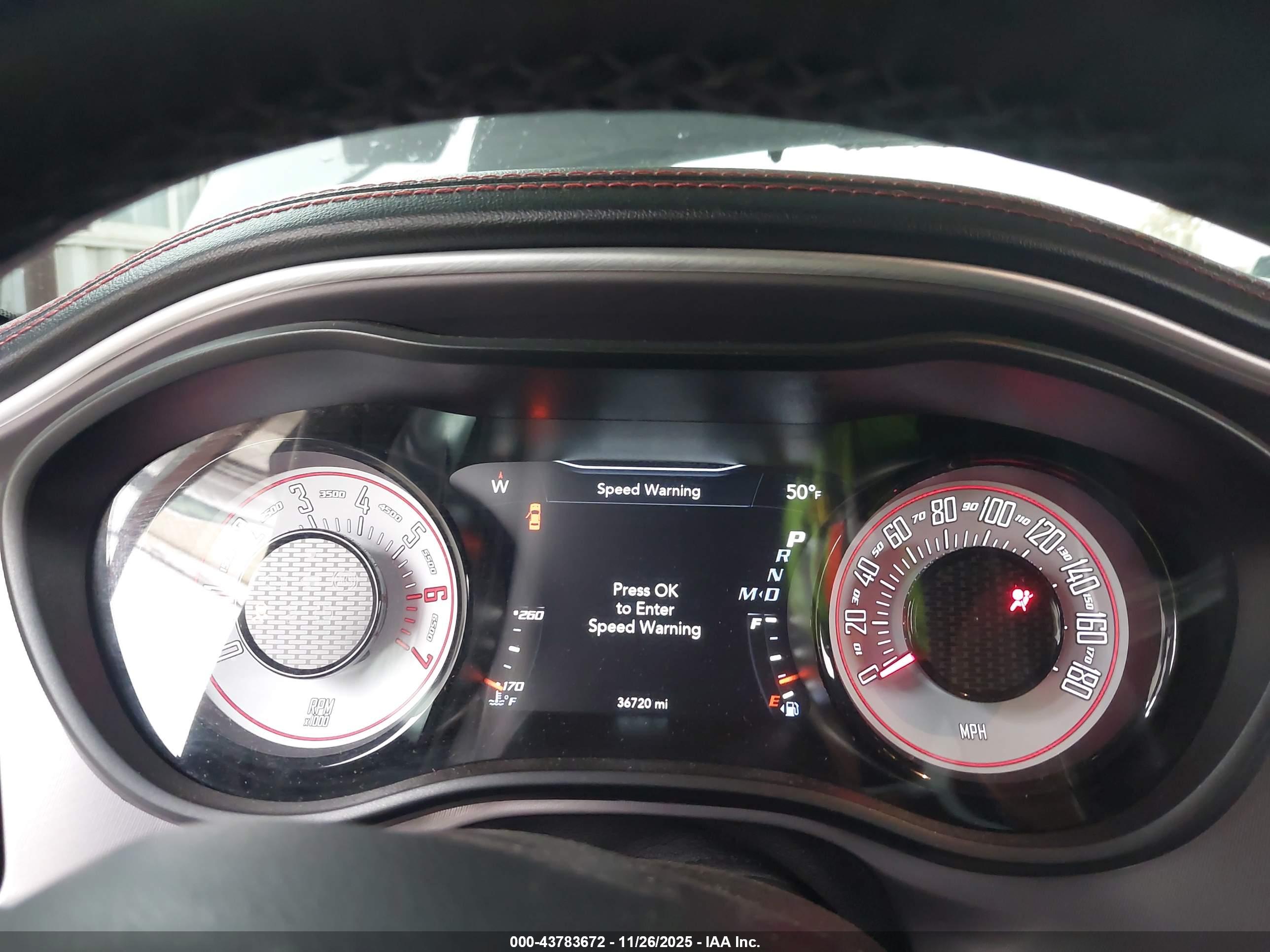 DODGE CHALLENGER image 7