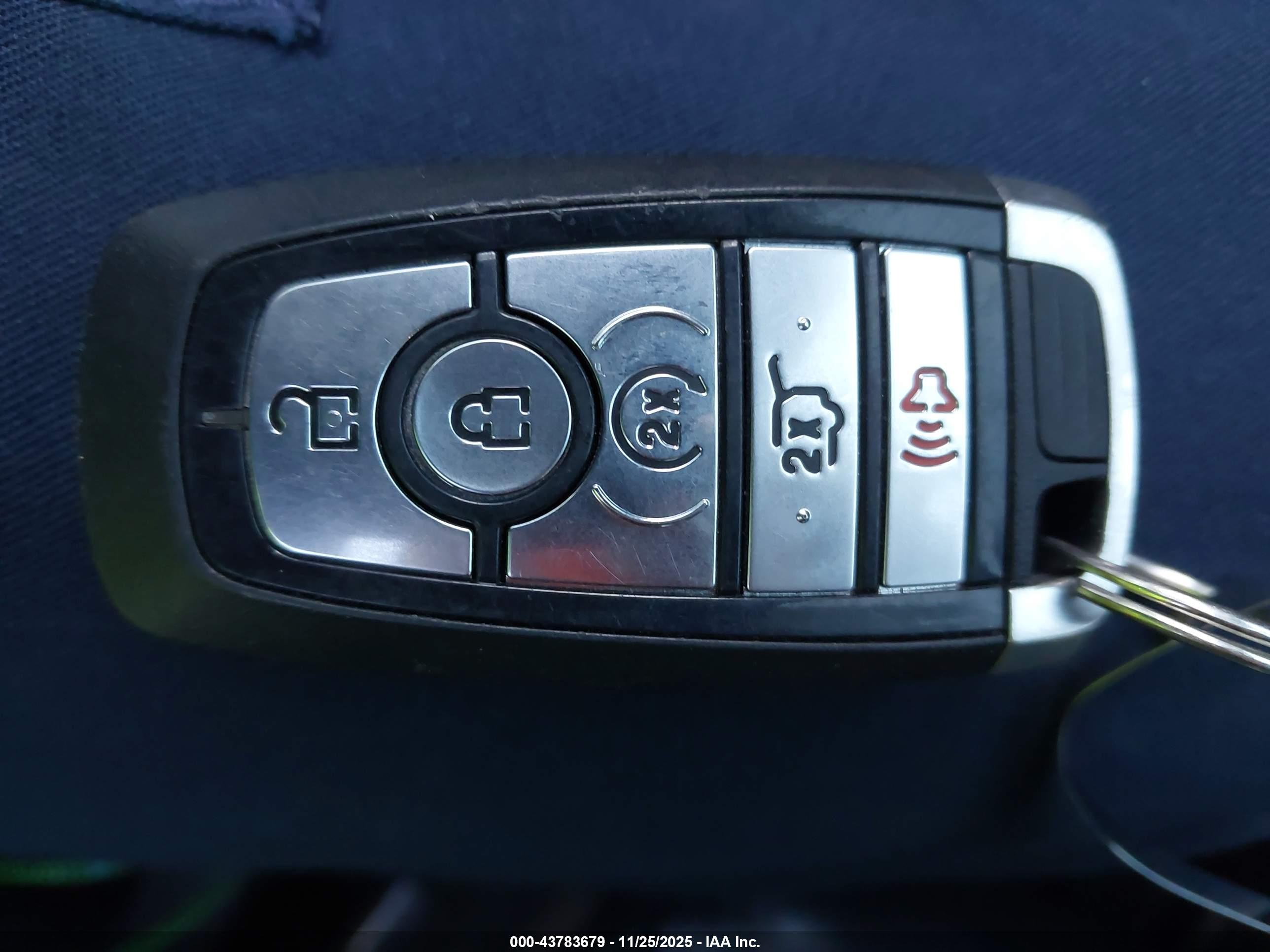 FORD EXPLORER image 11