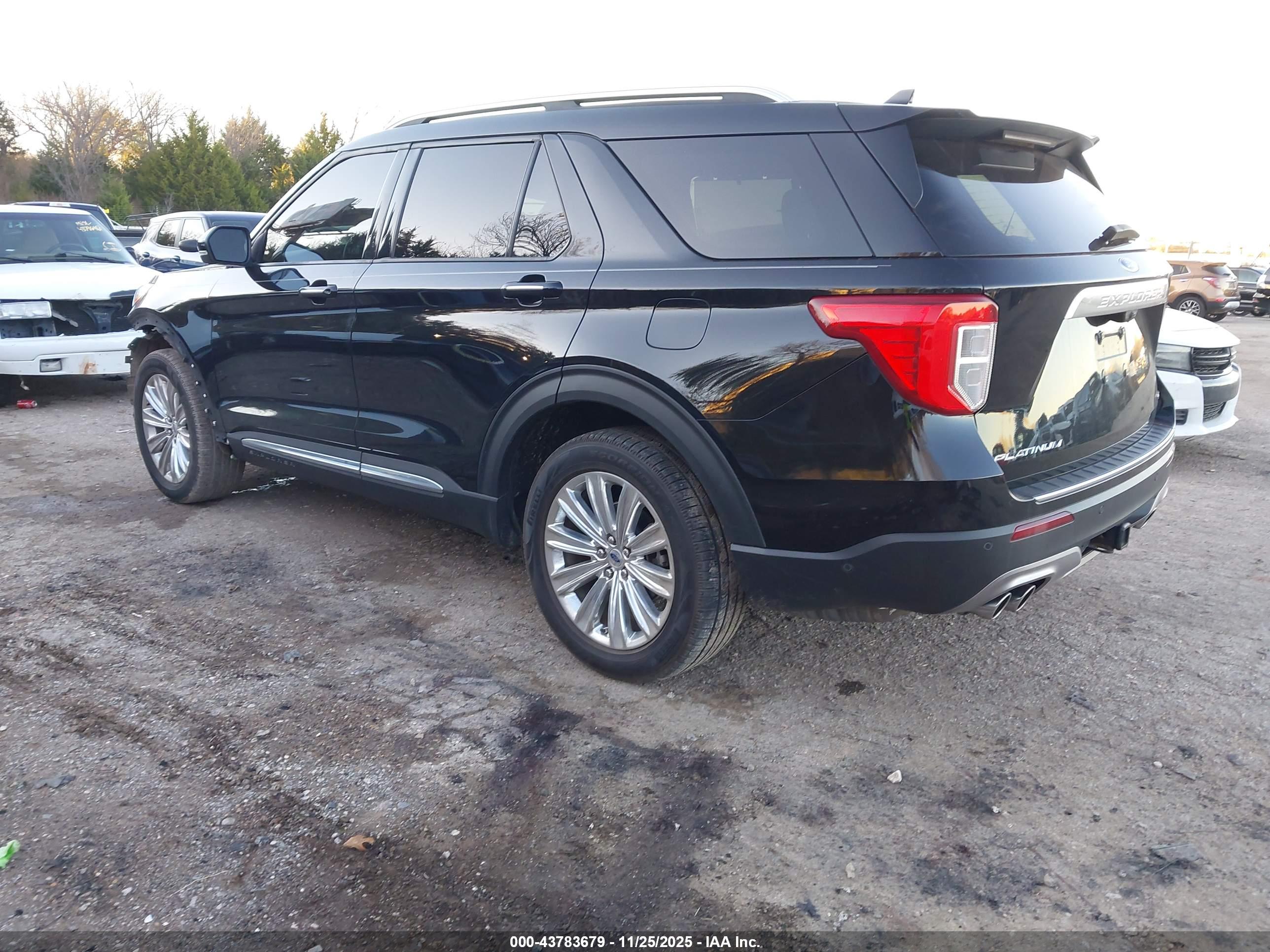 FORD EXPLORER image 3