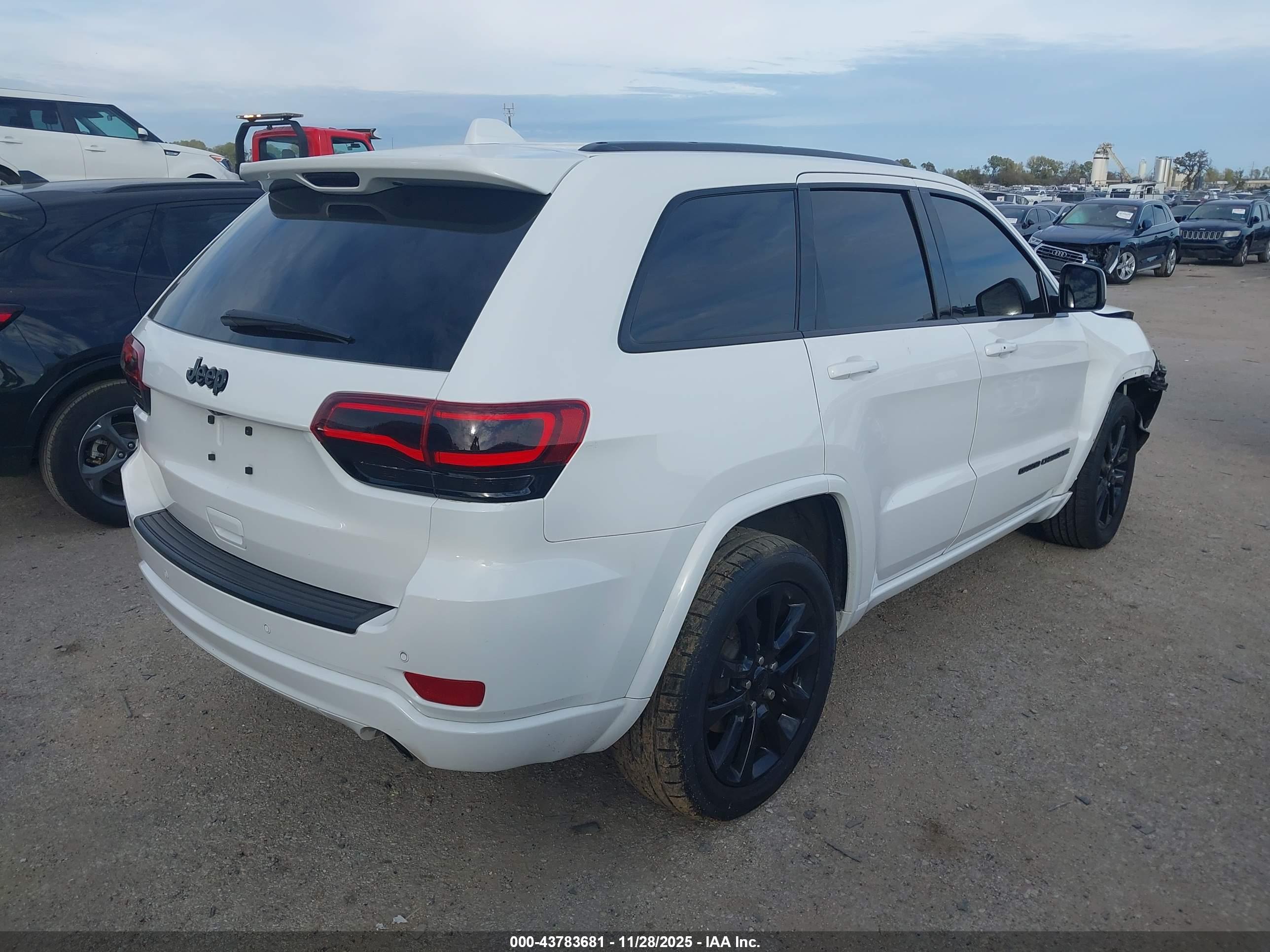 JEEP GRAND image 4