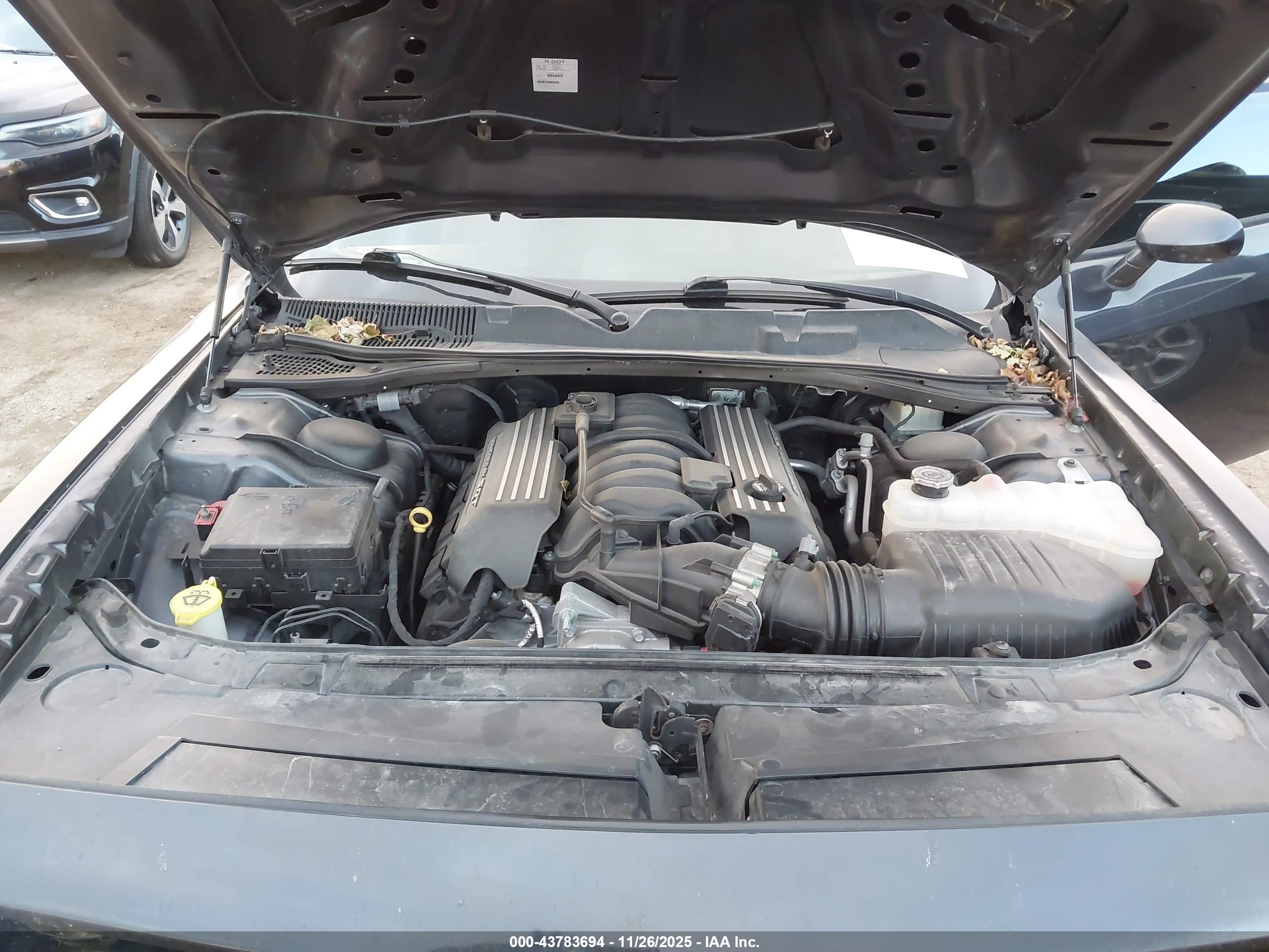 DODGE CHALLENGER image 10