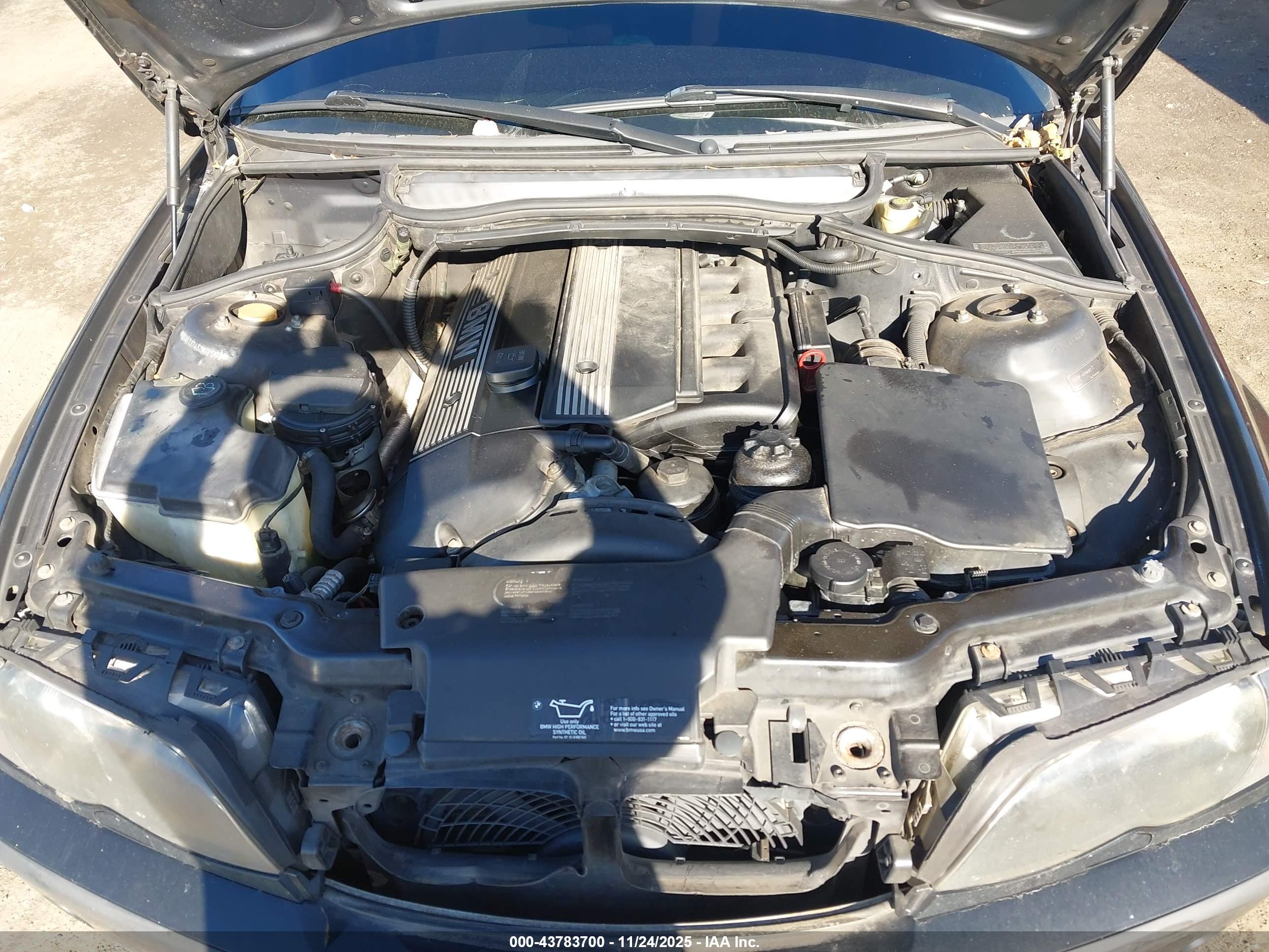 BMW 325I image 10