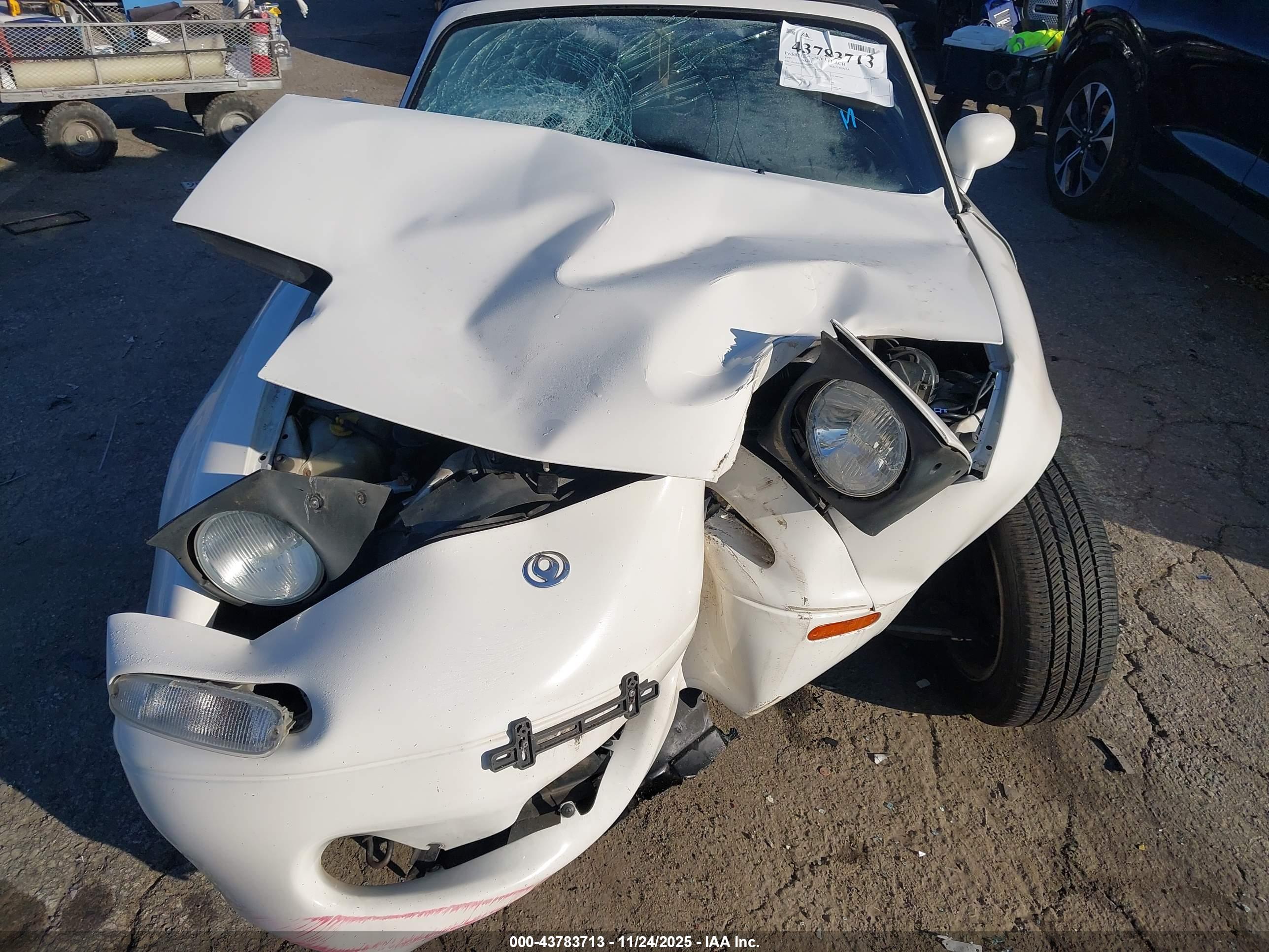 MAZDA MX-5 image 6