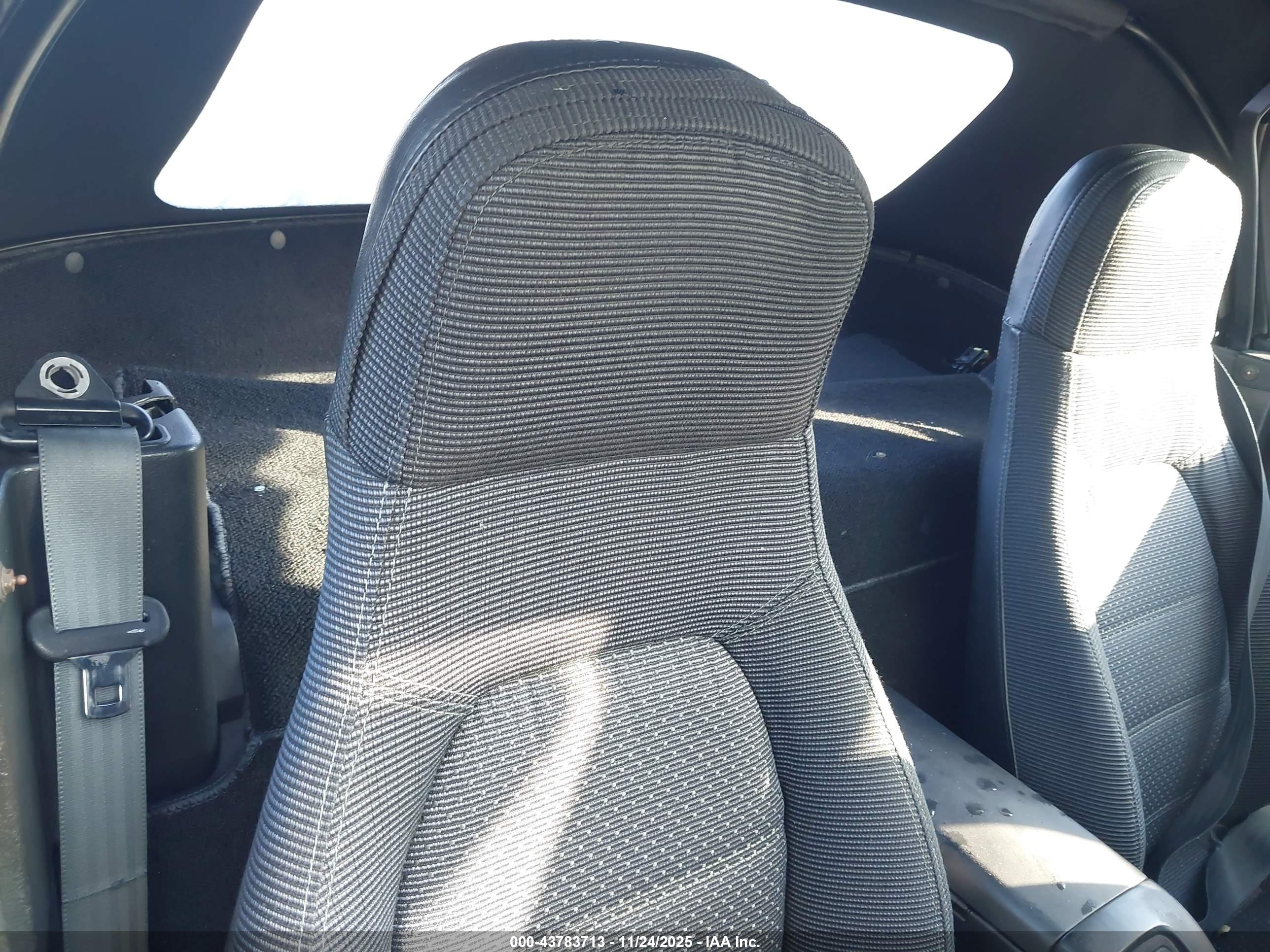 MAZDA MX-5 image 8