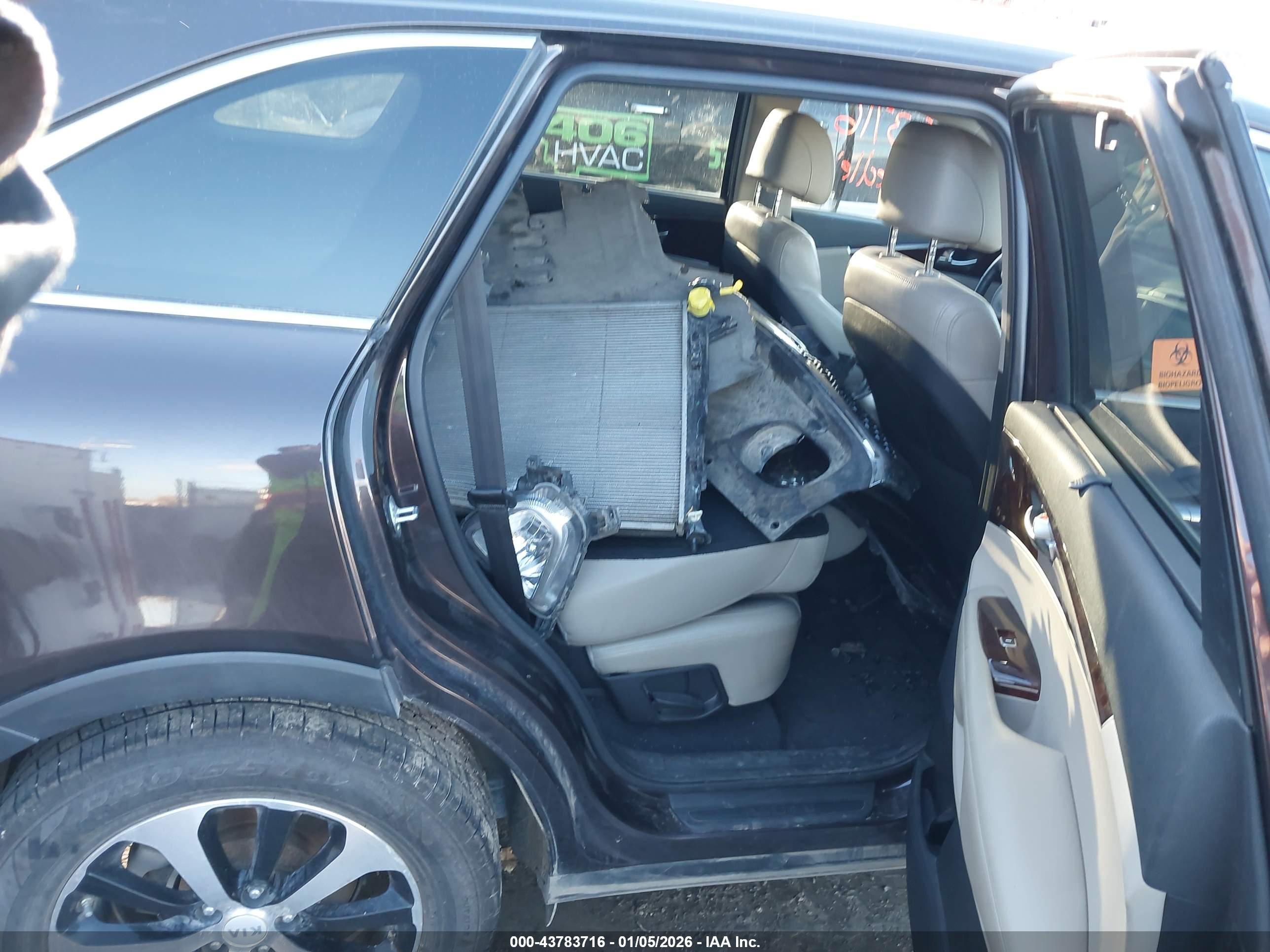 KIA SORENTO image 8