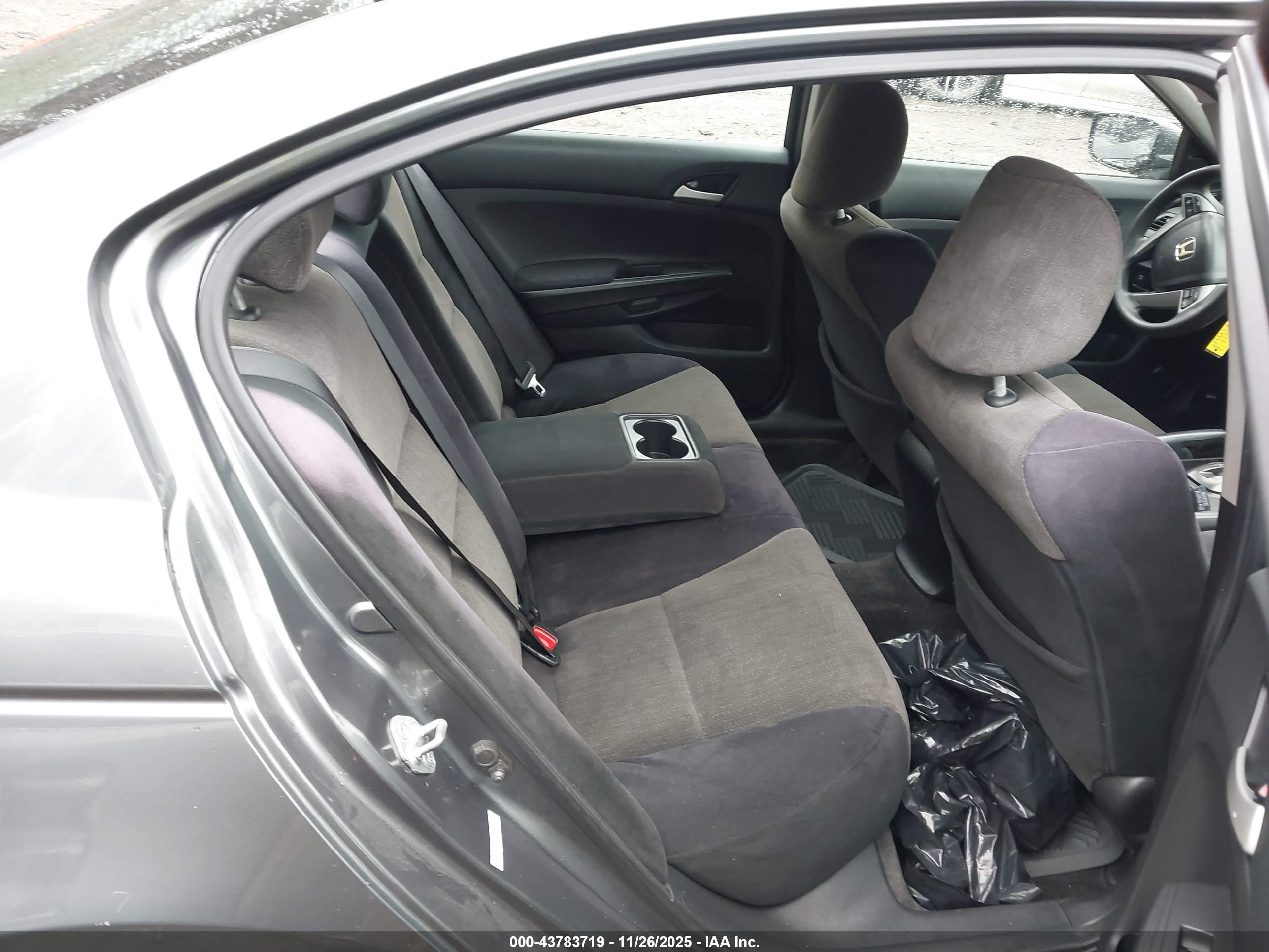 HONDA ACCORD image 8