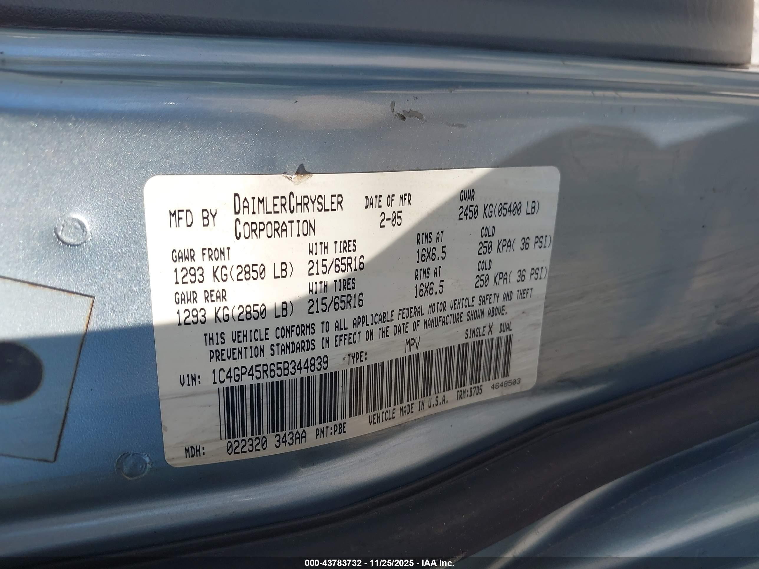CHRYSLER TOWN image 9