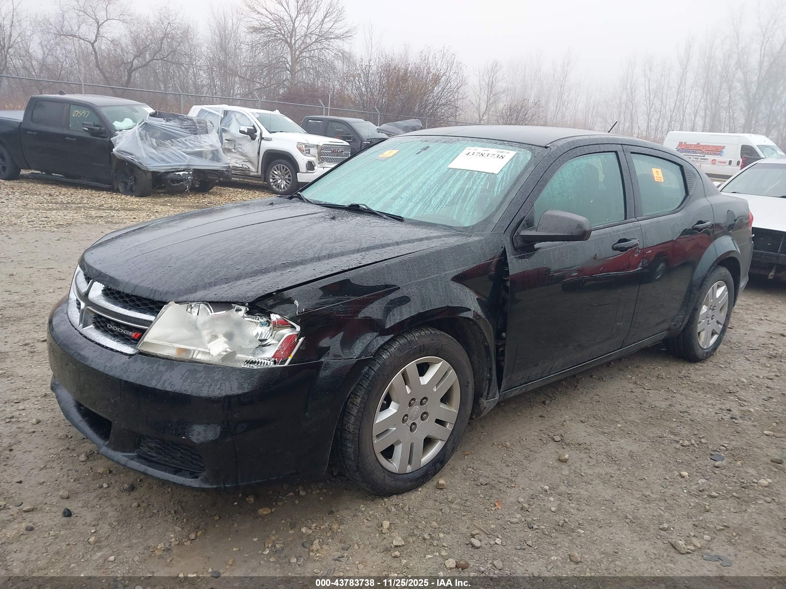 DODGE AVENGER image 2