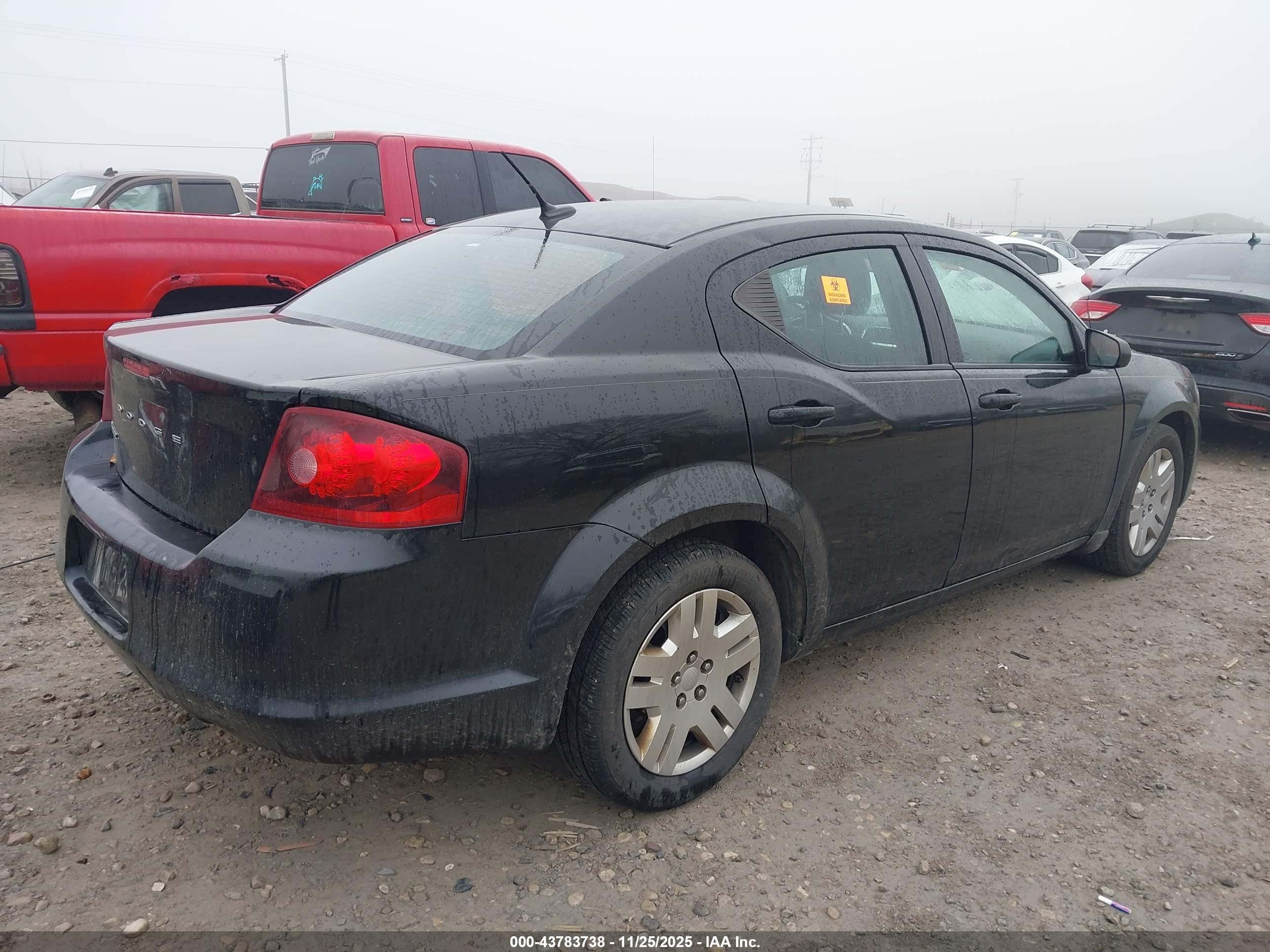 DODGE AVENGER image 4