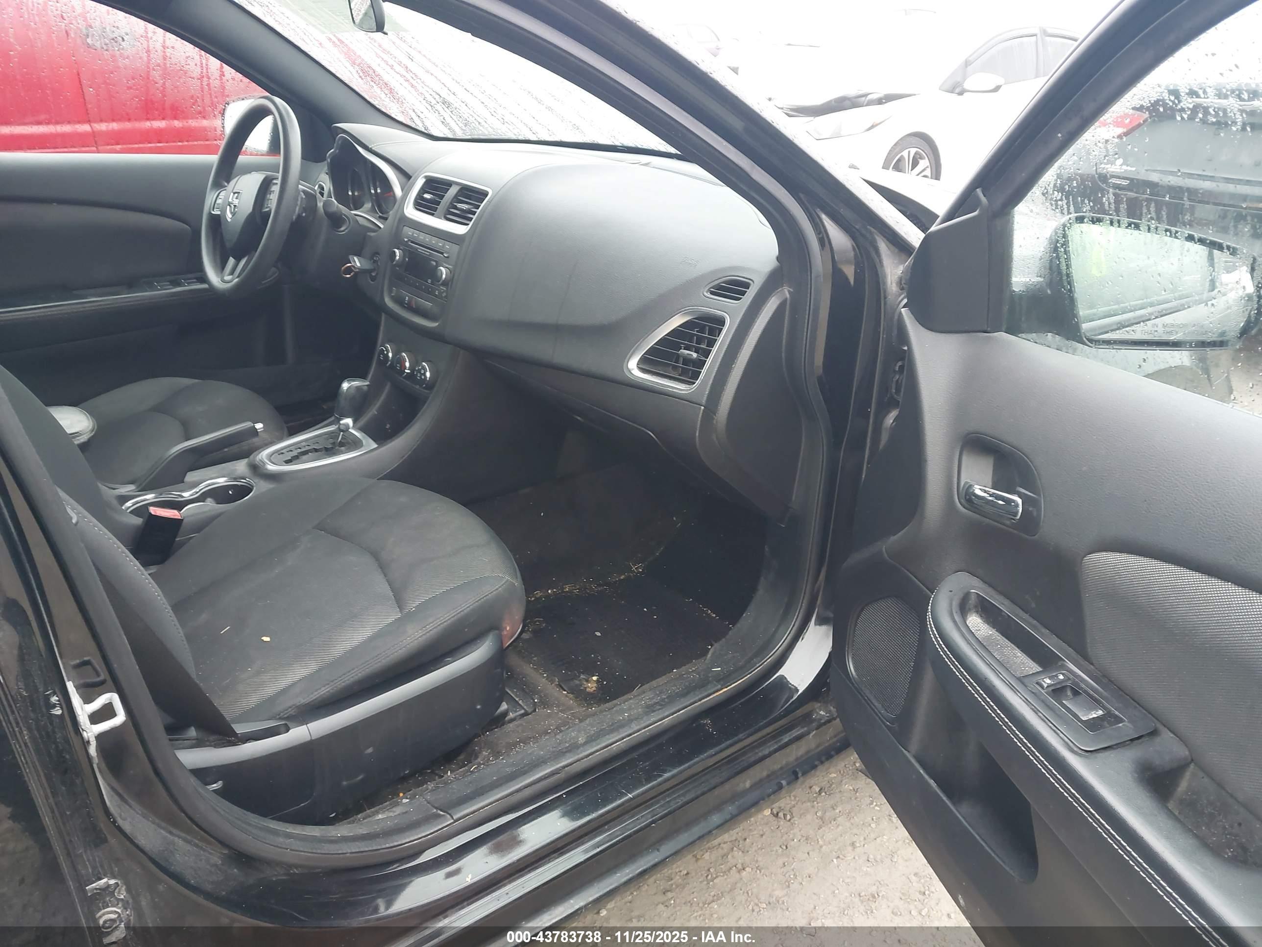 DODGE AVENGER image 5