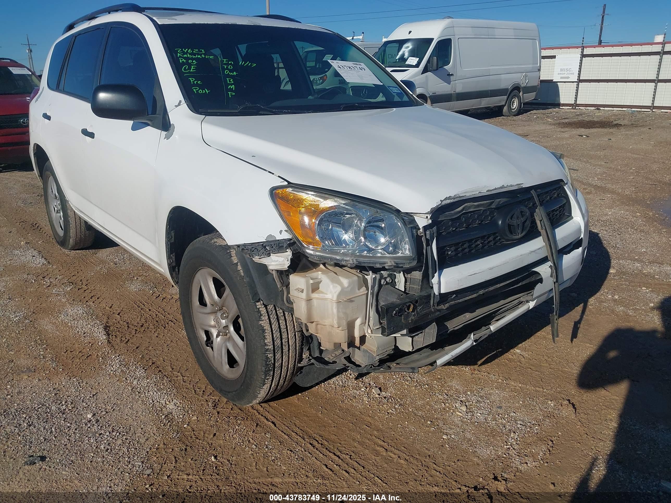 TOYOTA RAV4 image 6