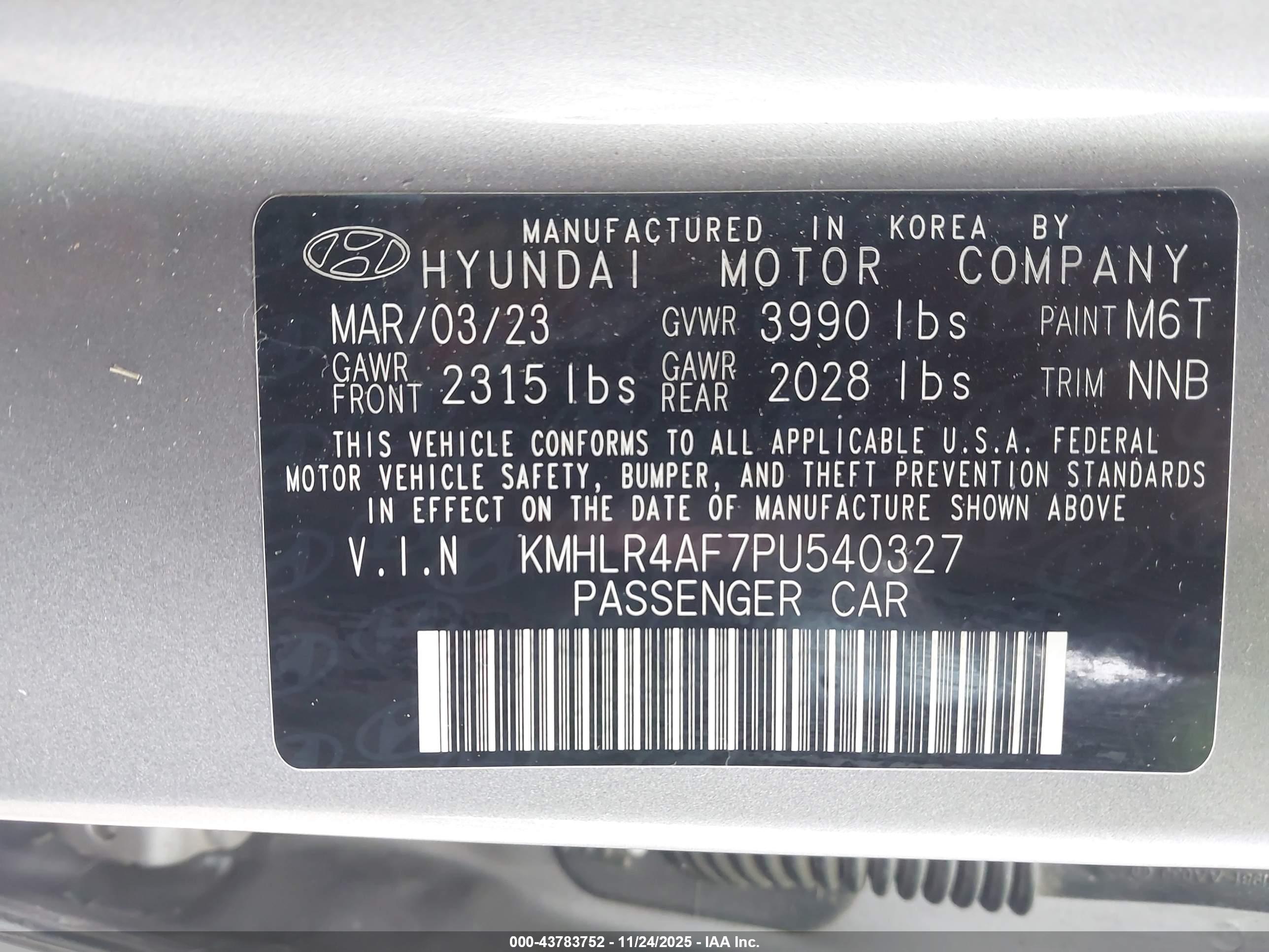 HYUNDAI ELANTRA image 9