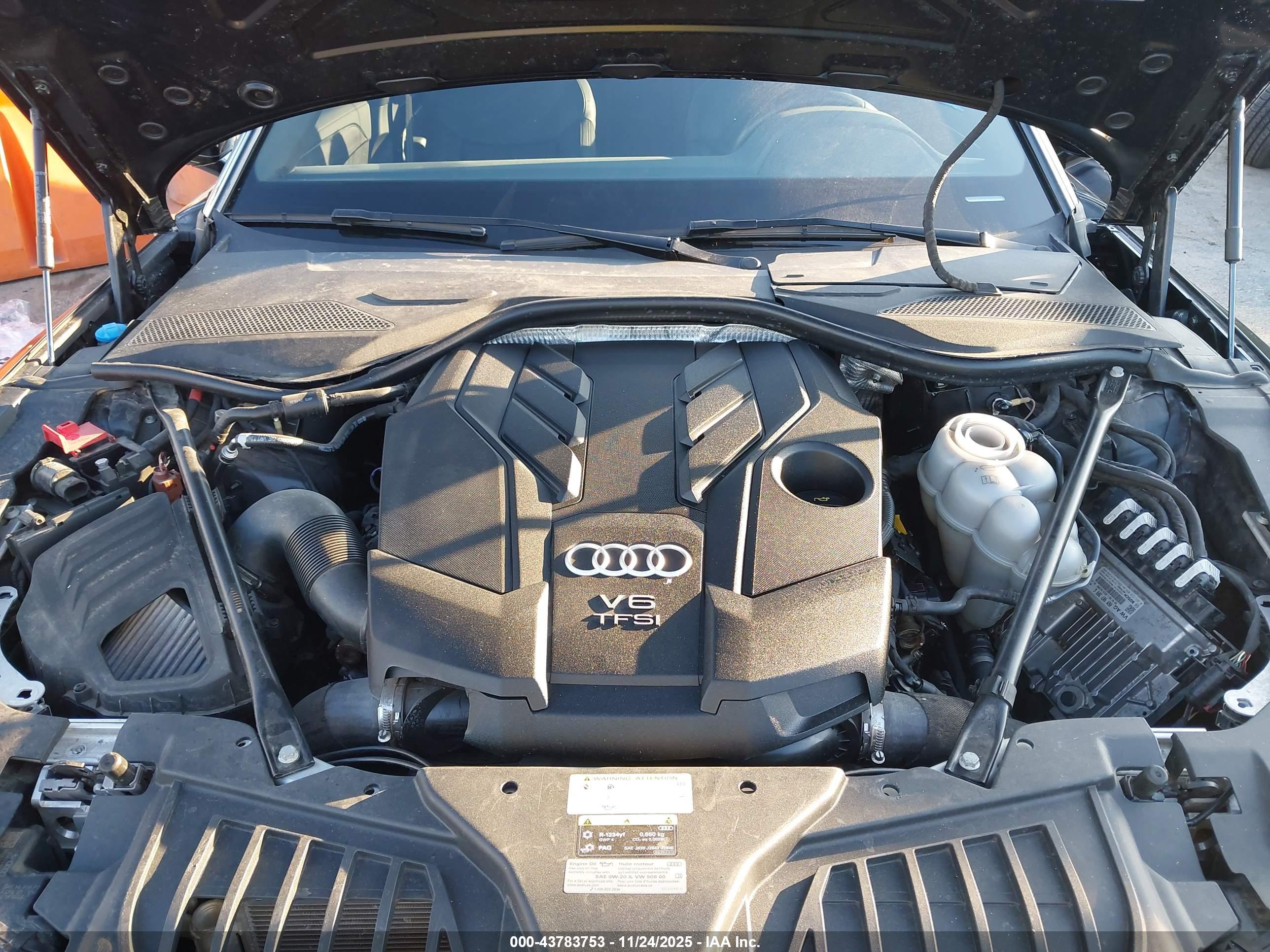 AUDI A8 image 10