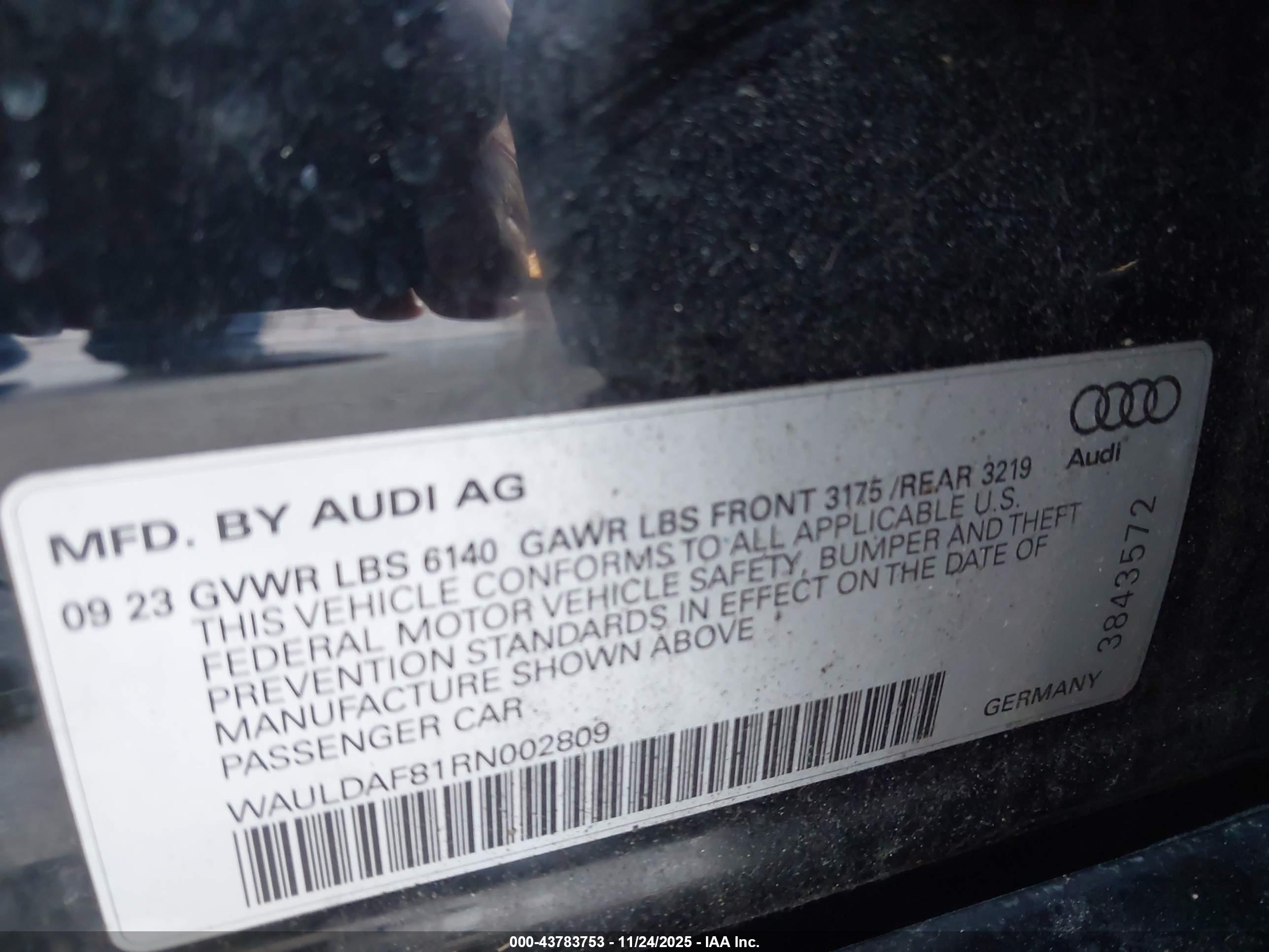 AUDI A8 image 9