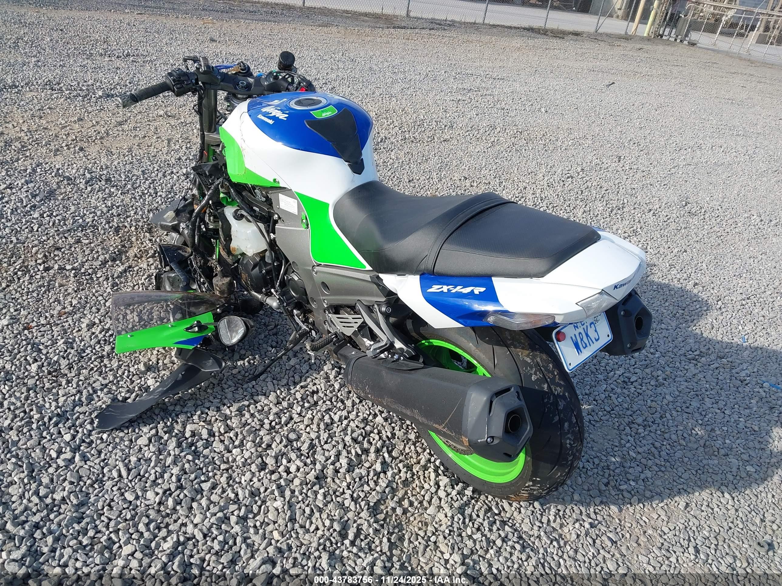 KAWASAKI ZX1400 image 3