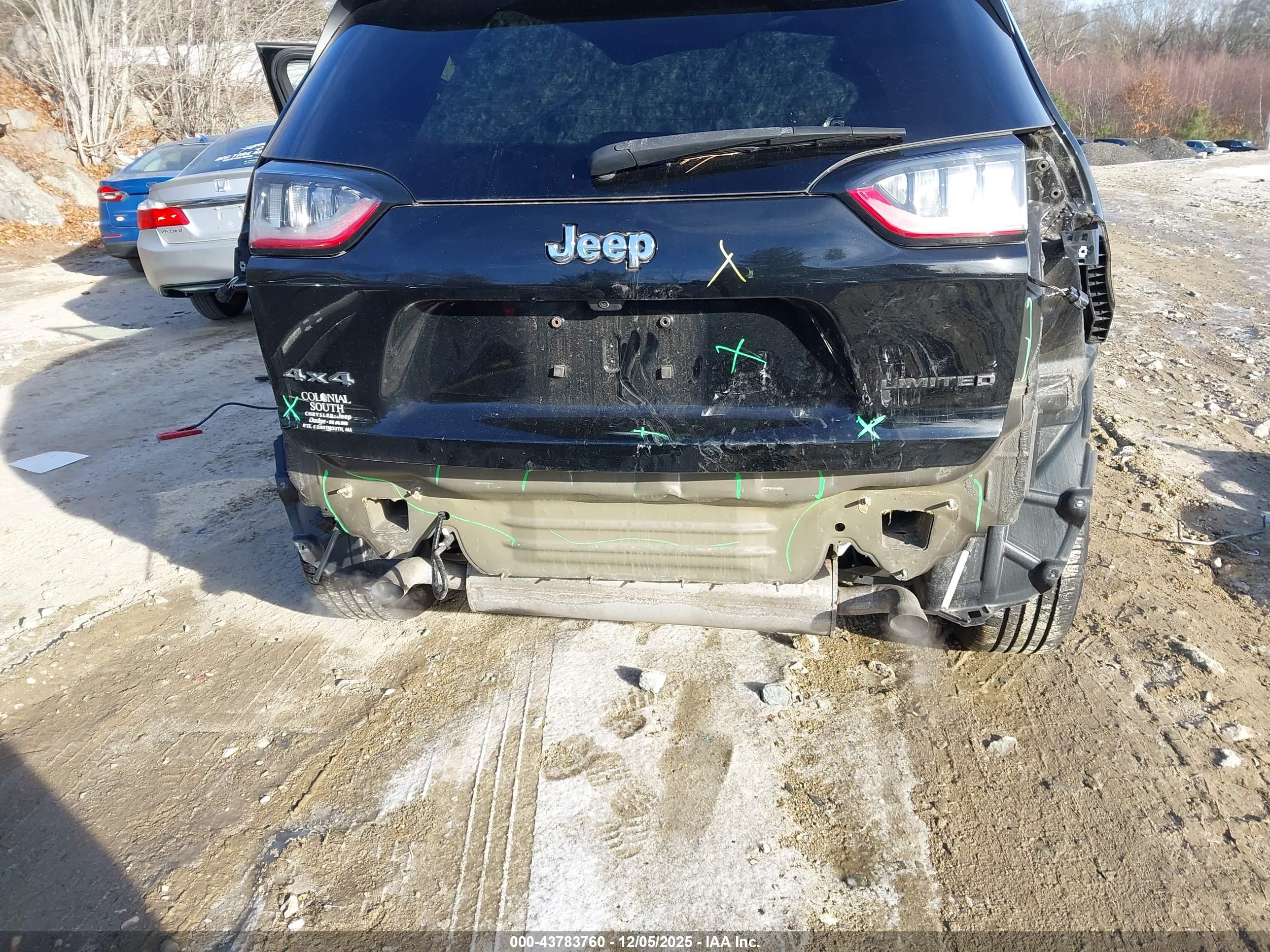 JEEP CHEROKEE image 6