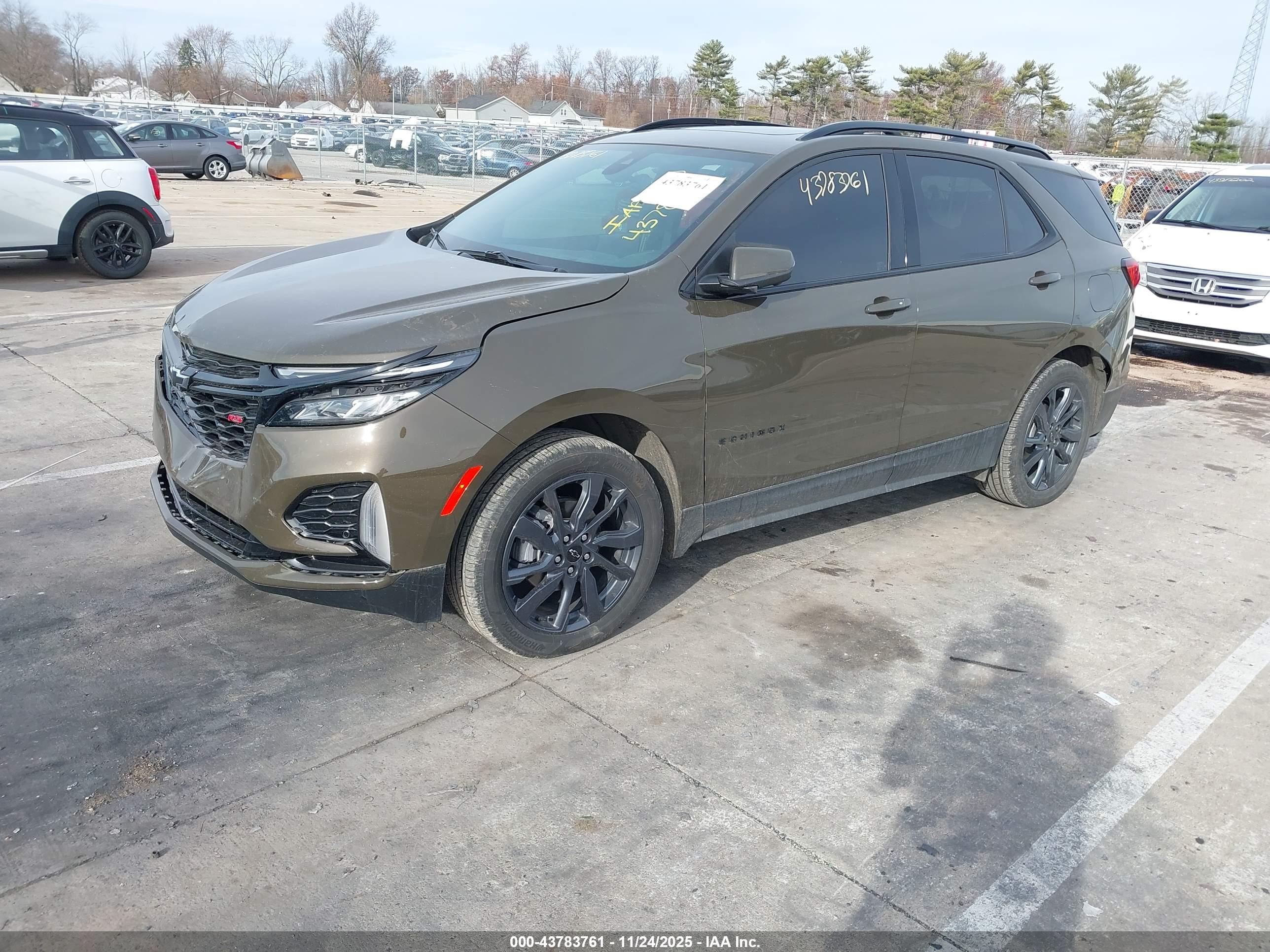 CHEVROLET EQUINOX image 2