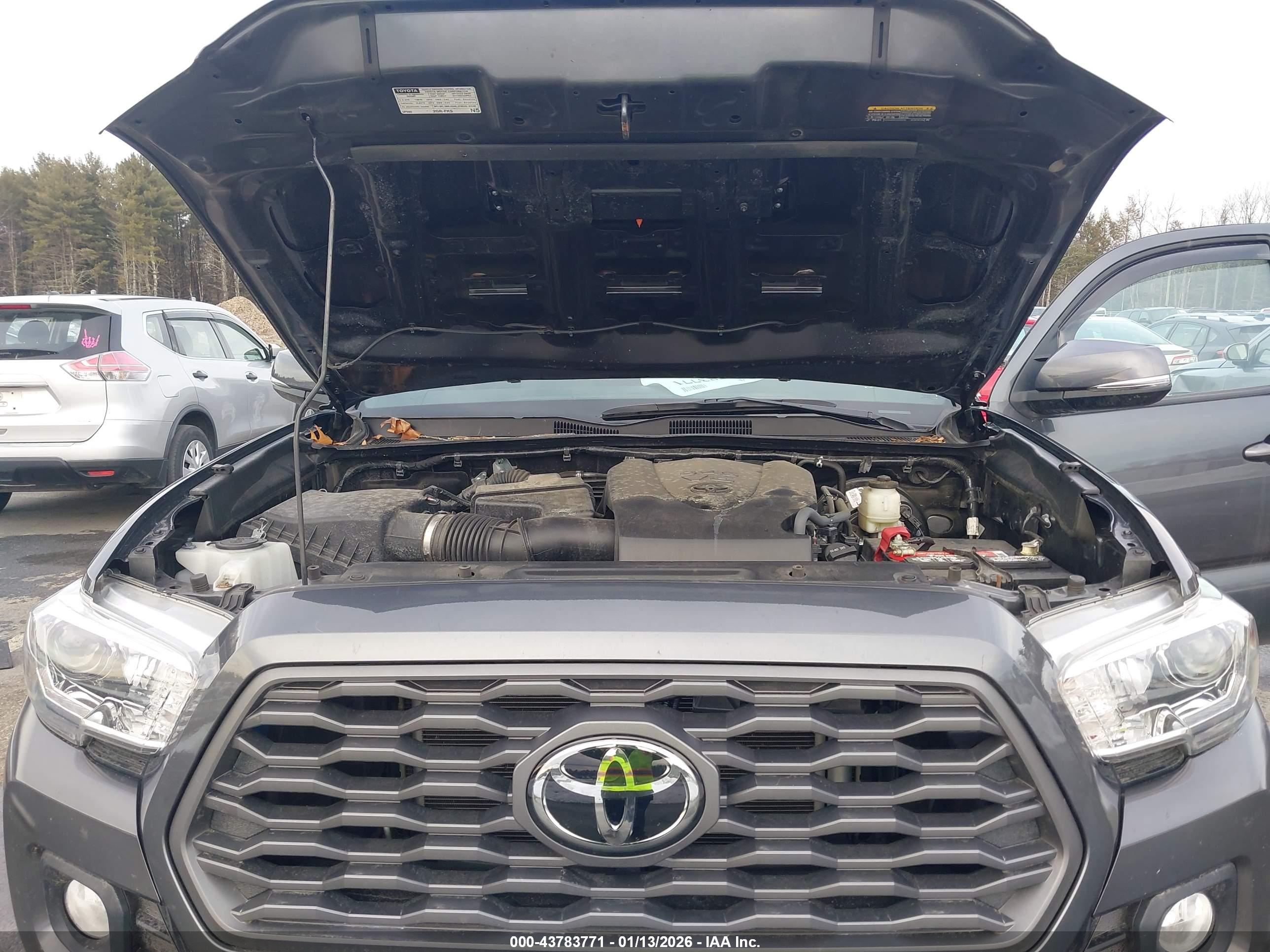 TOYOTA TACOMA image 10