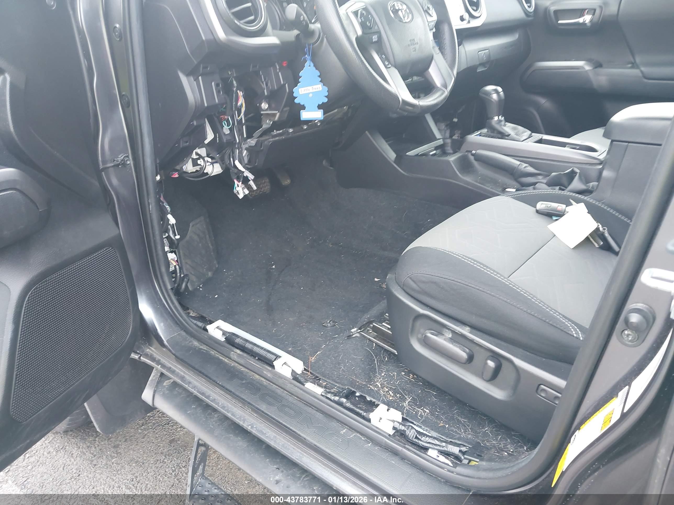 TOYOTA TACOMA image 6