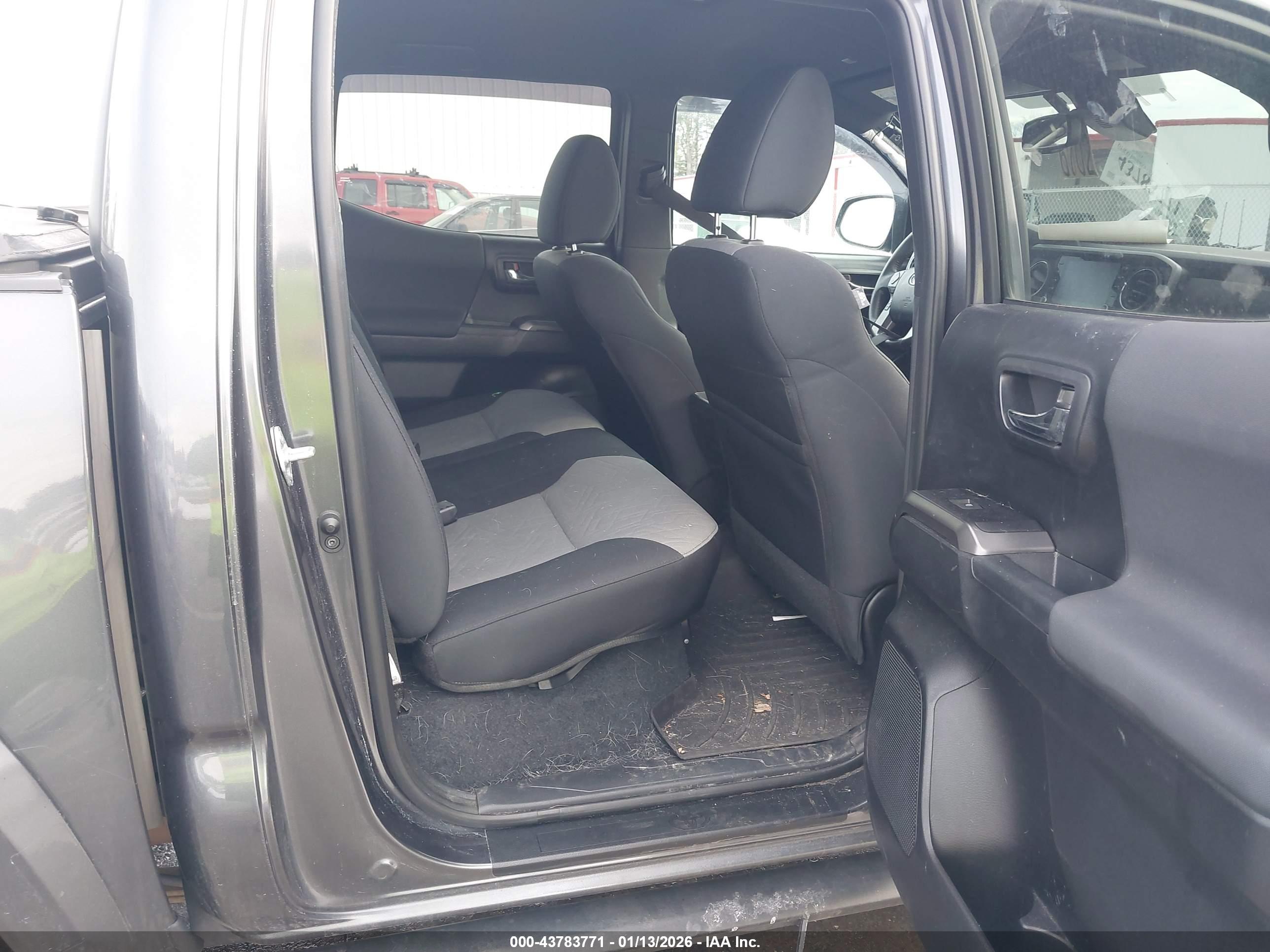 TOYOTA TACOMA image 8