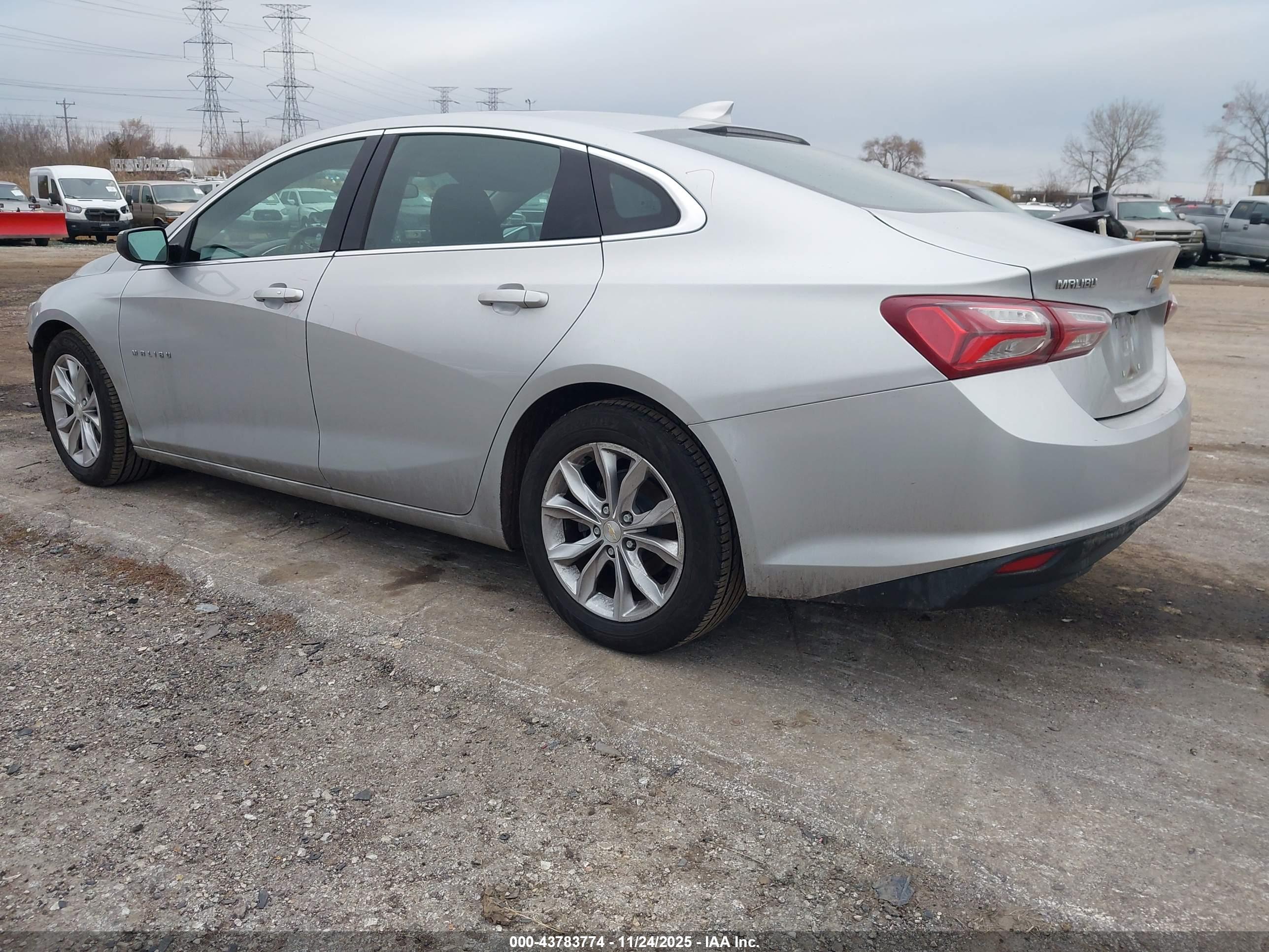 CHEVROLET MALIBU image 3