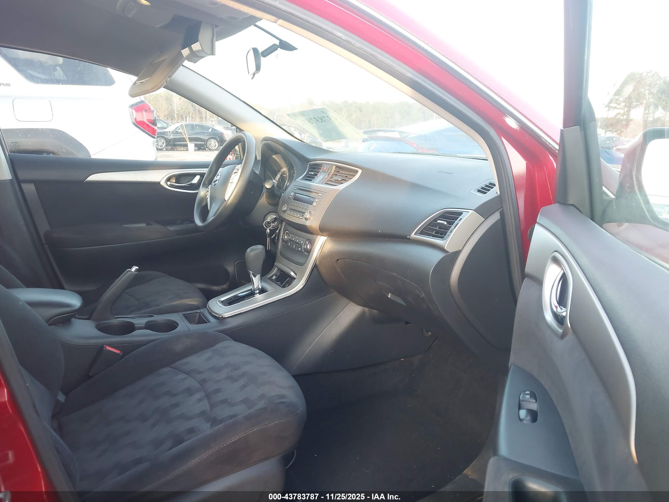 NISSAN SENTRA image 5