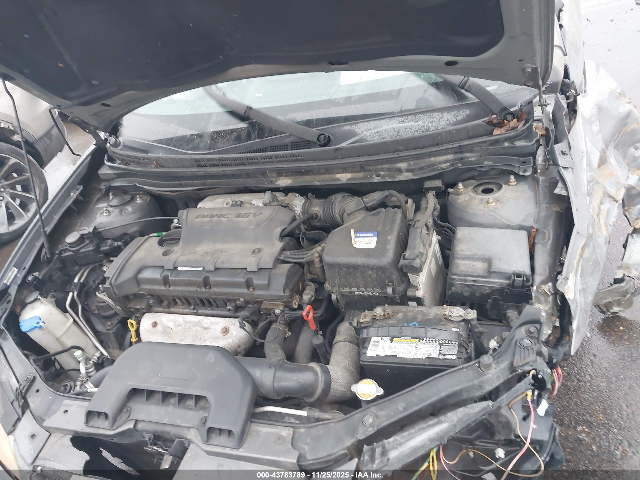 HYUNDAI ELANTRA image 10