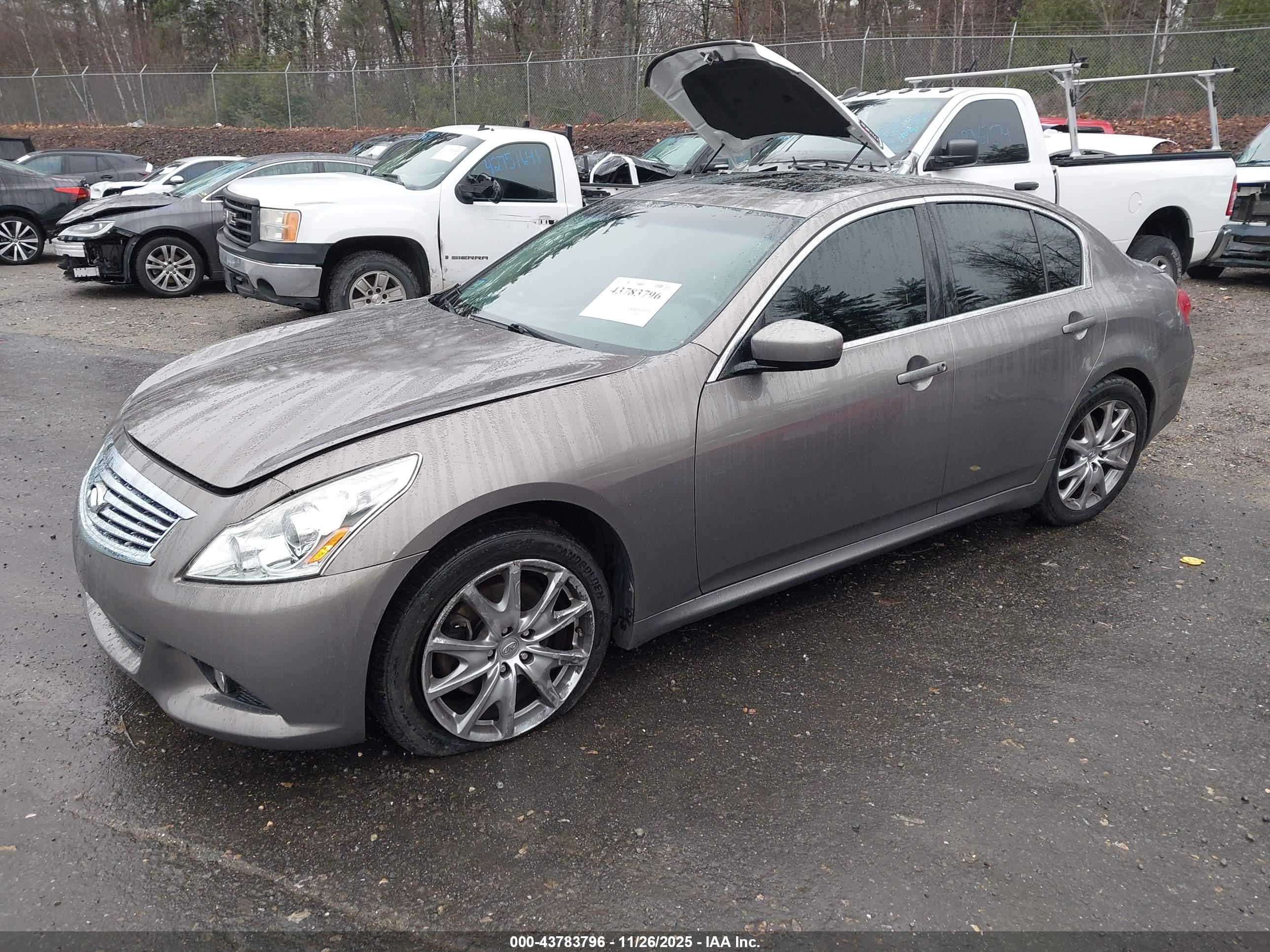 INFINITI G37X image 2