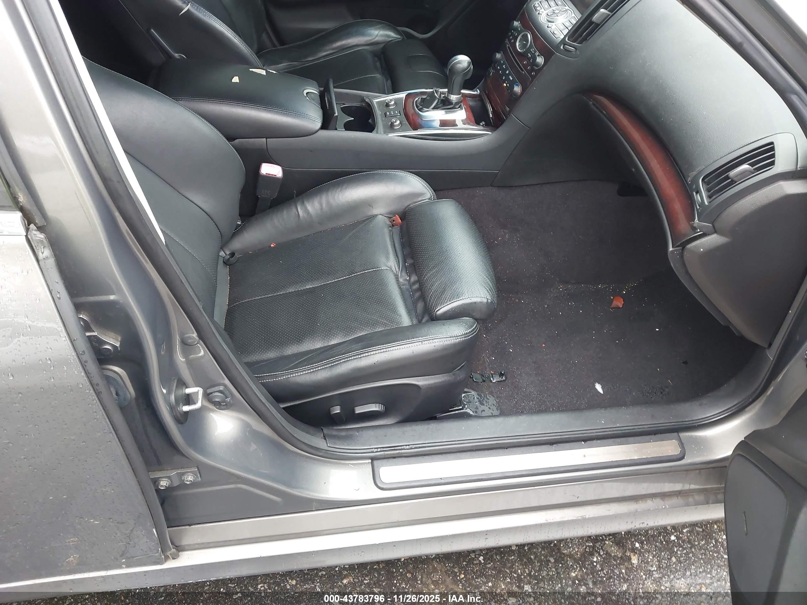 INFINITI G37X image 5