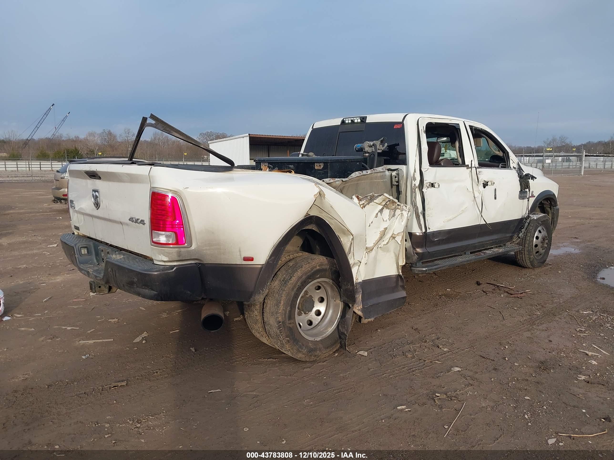 RAM 3500 image 4