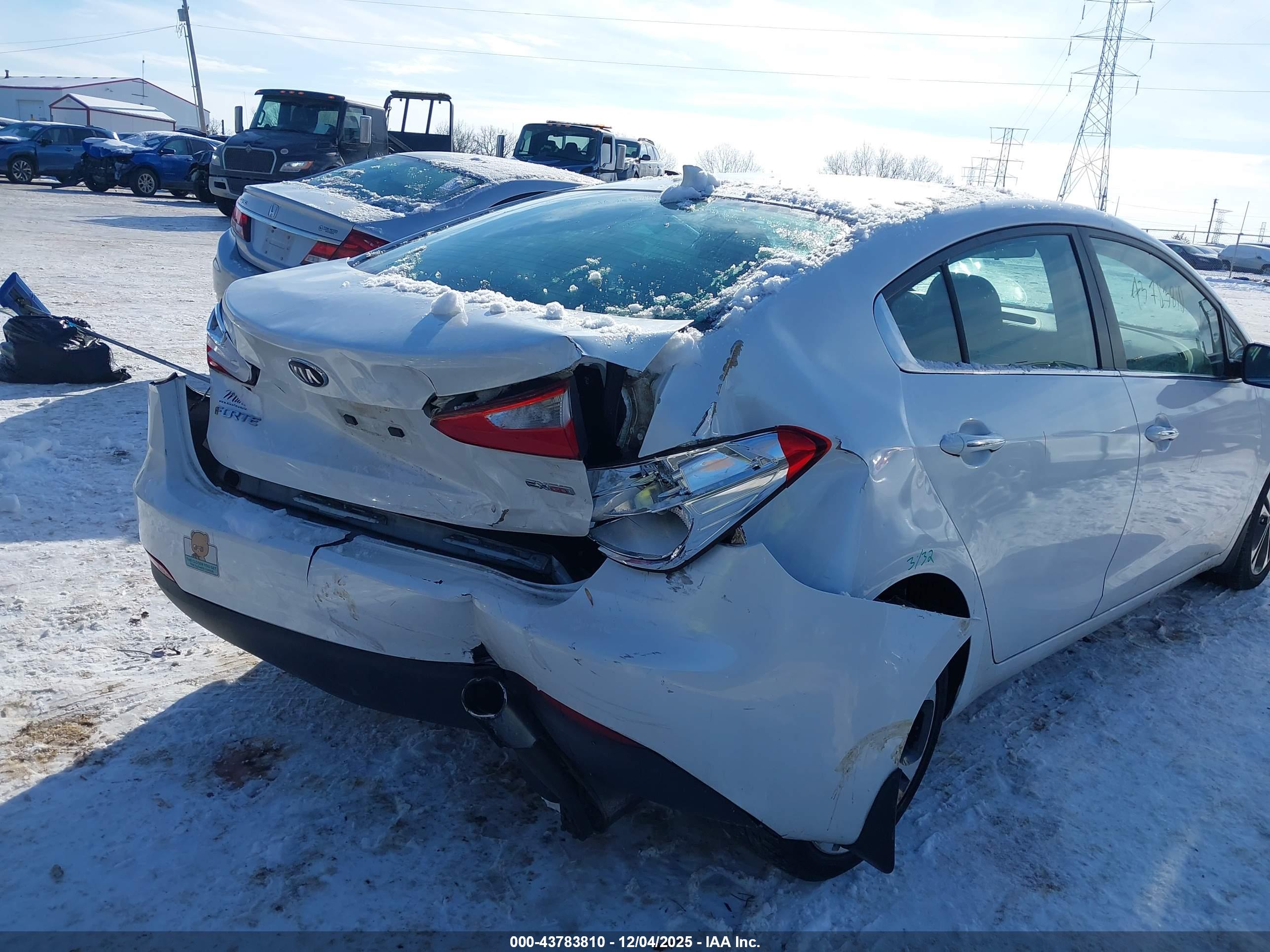 KIA FORTE image 6