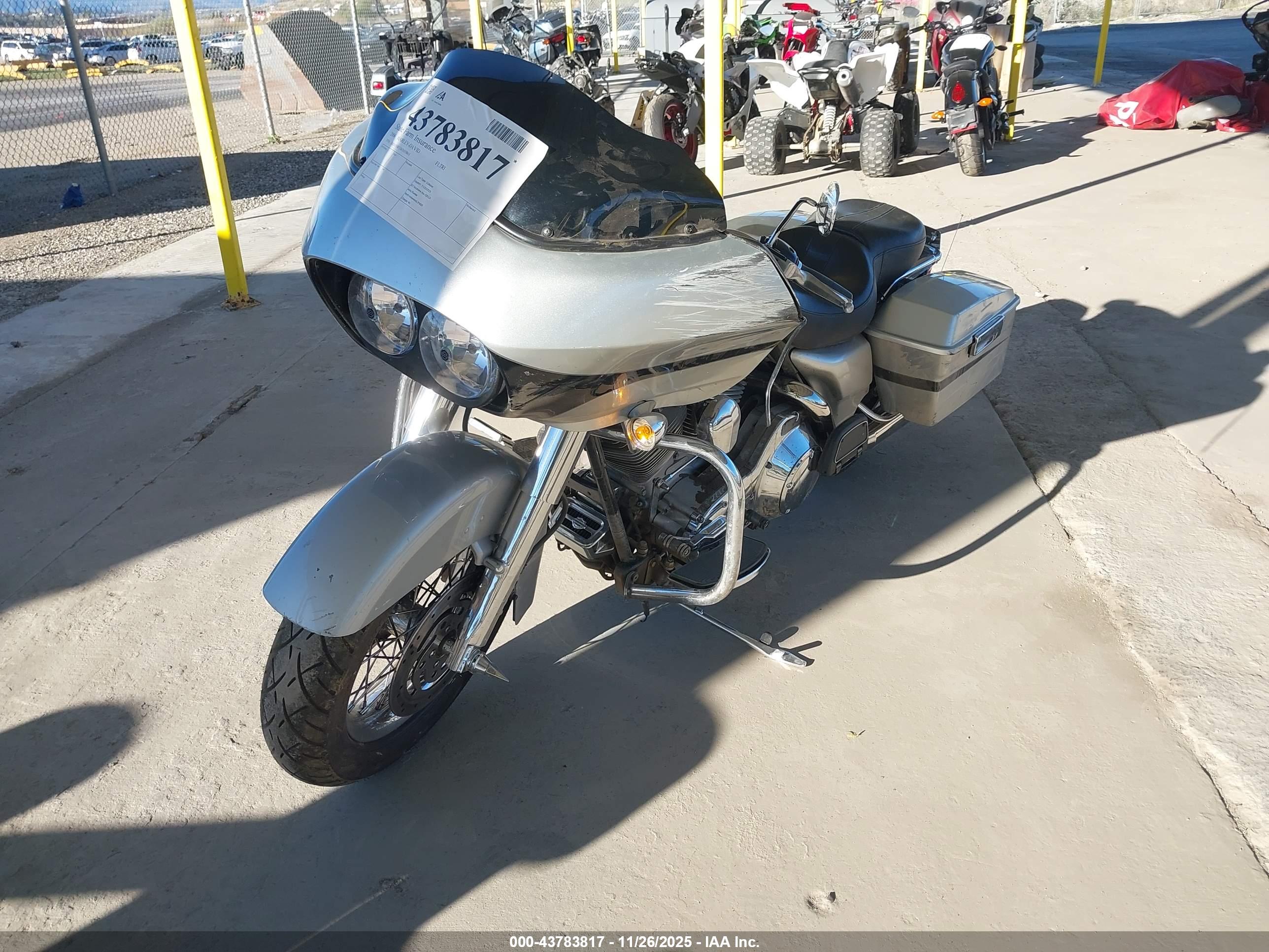 HARLEY-DAVIDSON FLTRI image 2