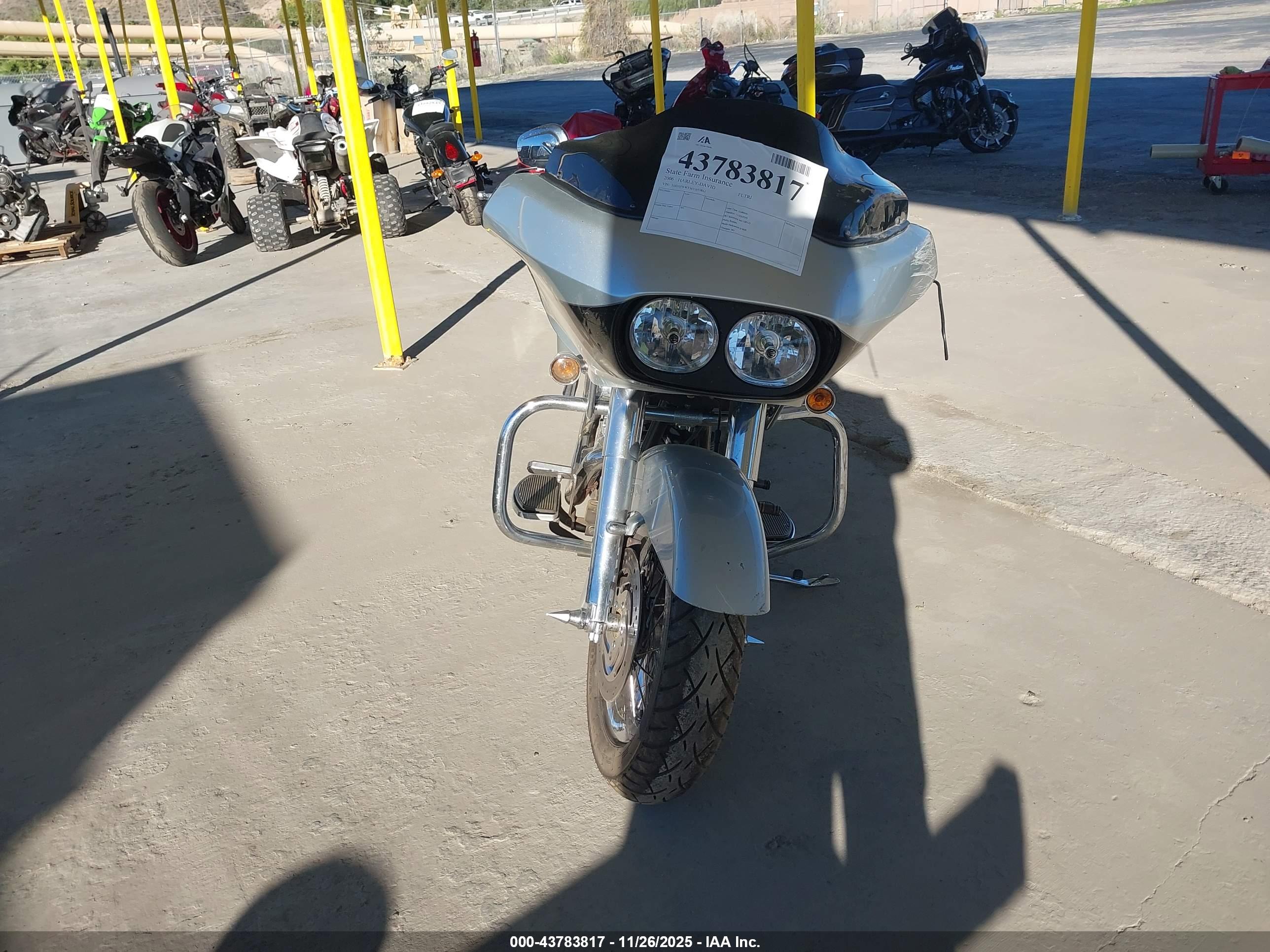 HARLEY-DAVIDSON FLTRI image 5