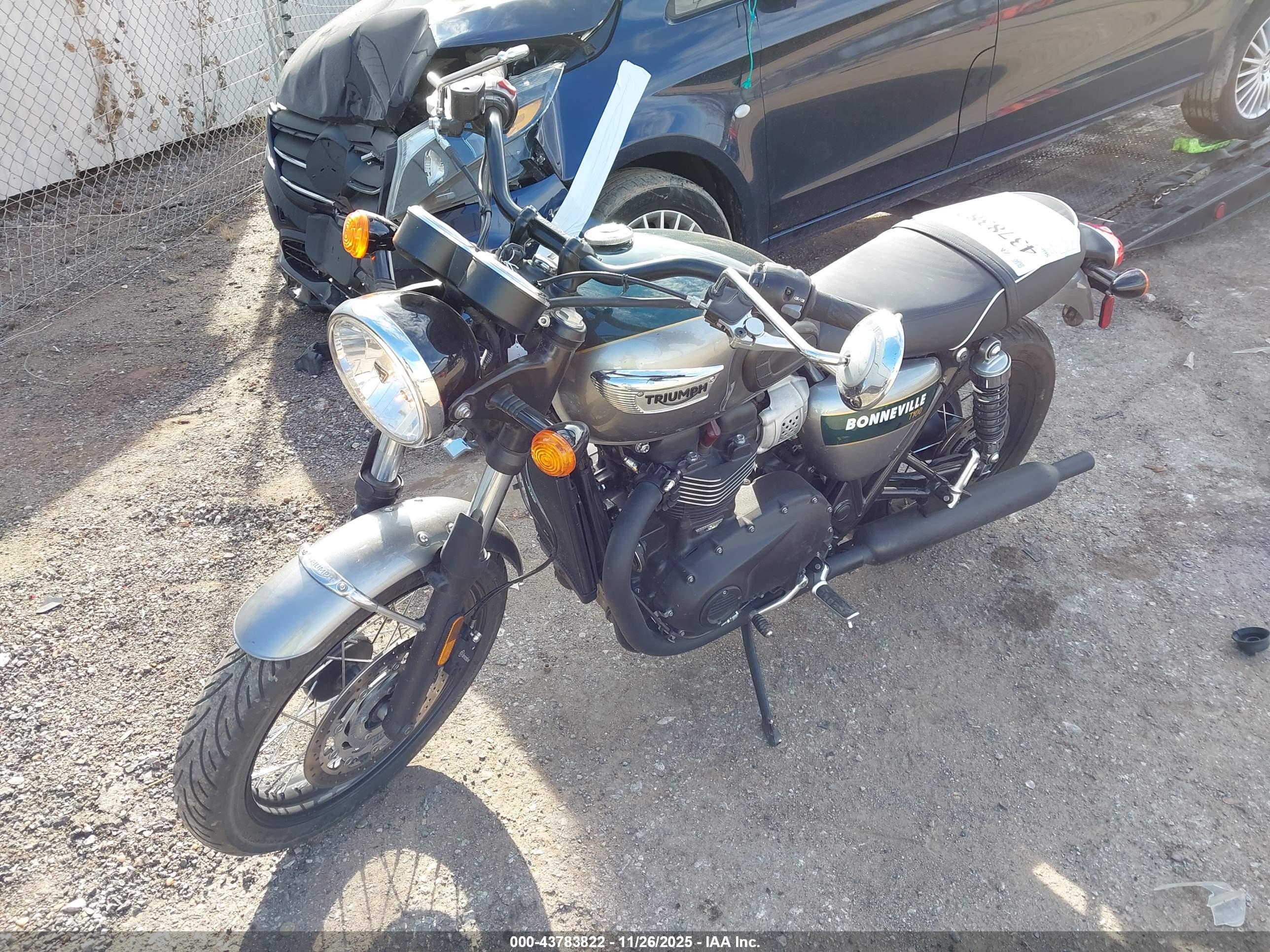TRIUMPH MOTORCYCLE image 2