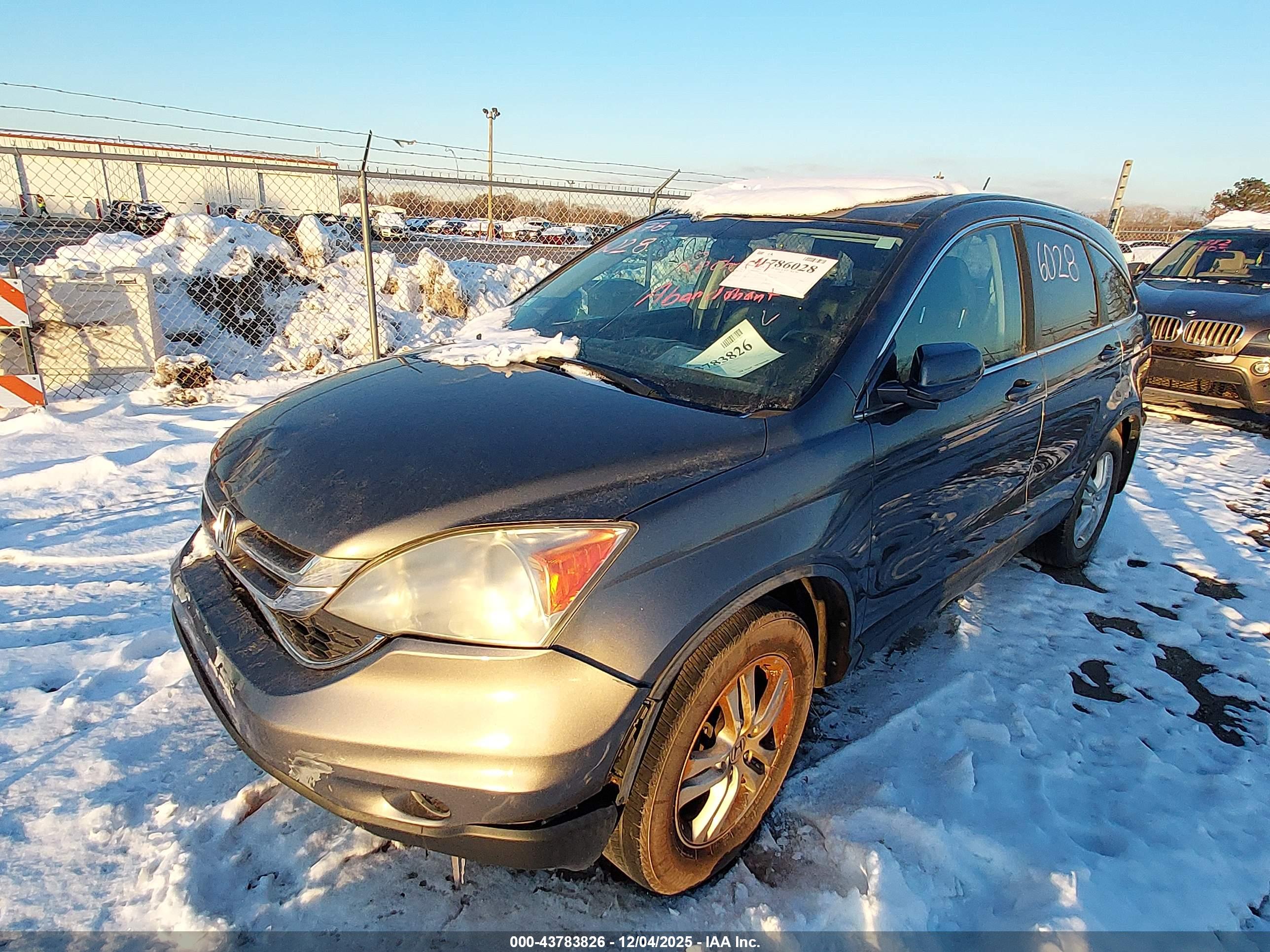 HONDA CR-V image 2