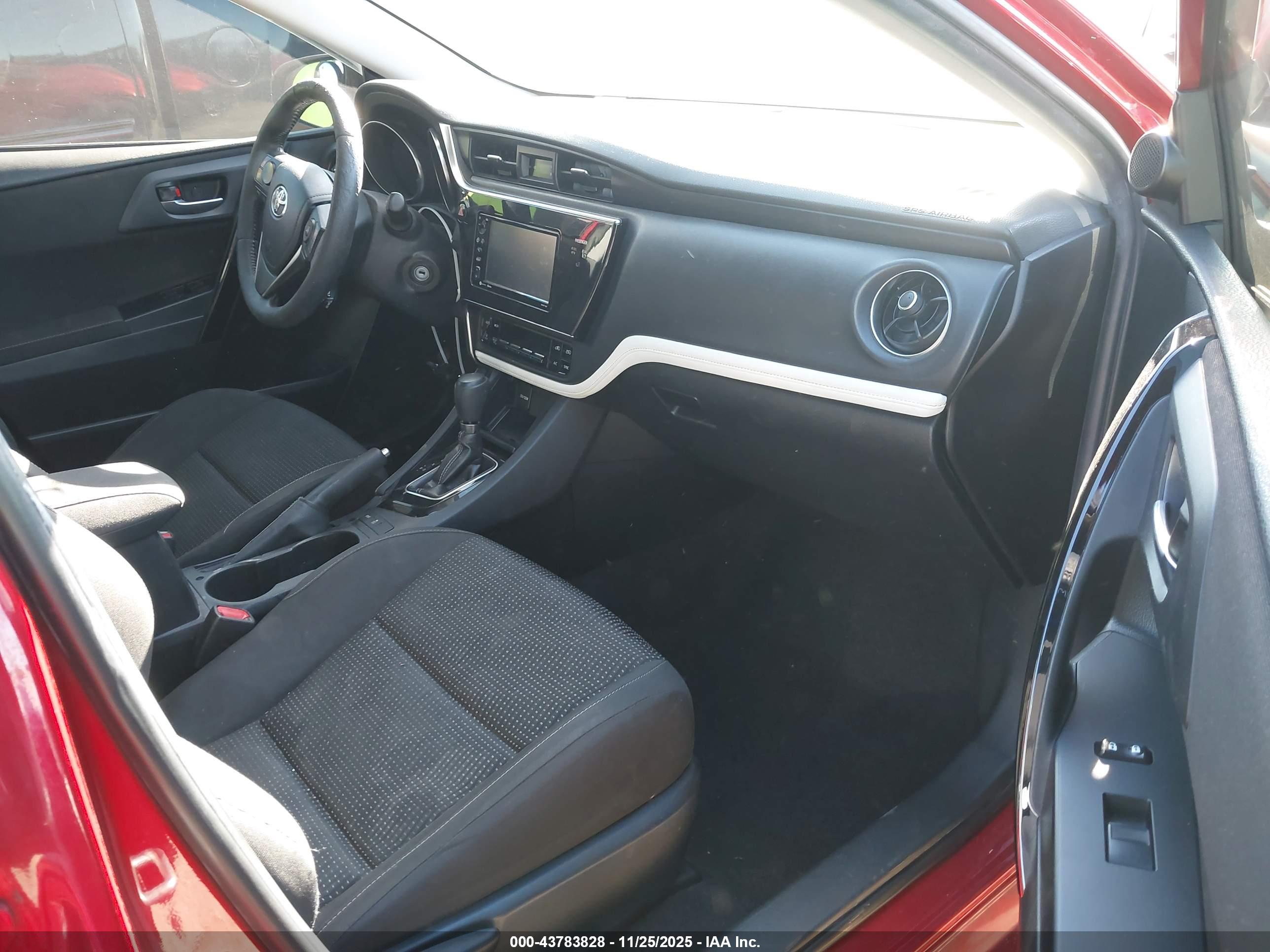 TOYOTA COROLLA image 5