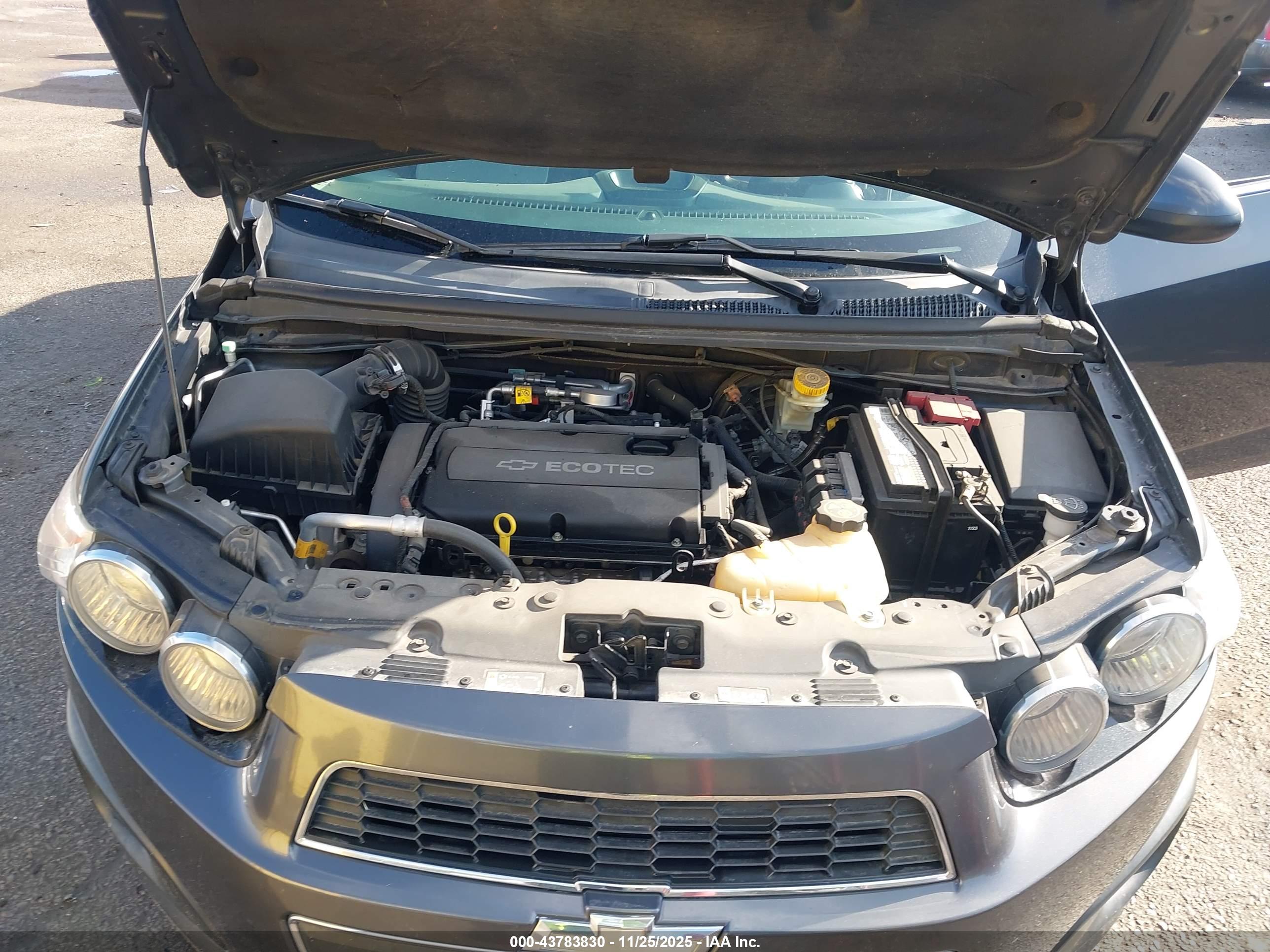 CHEVROLET SONIC image 10