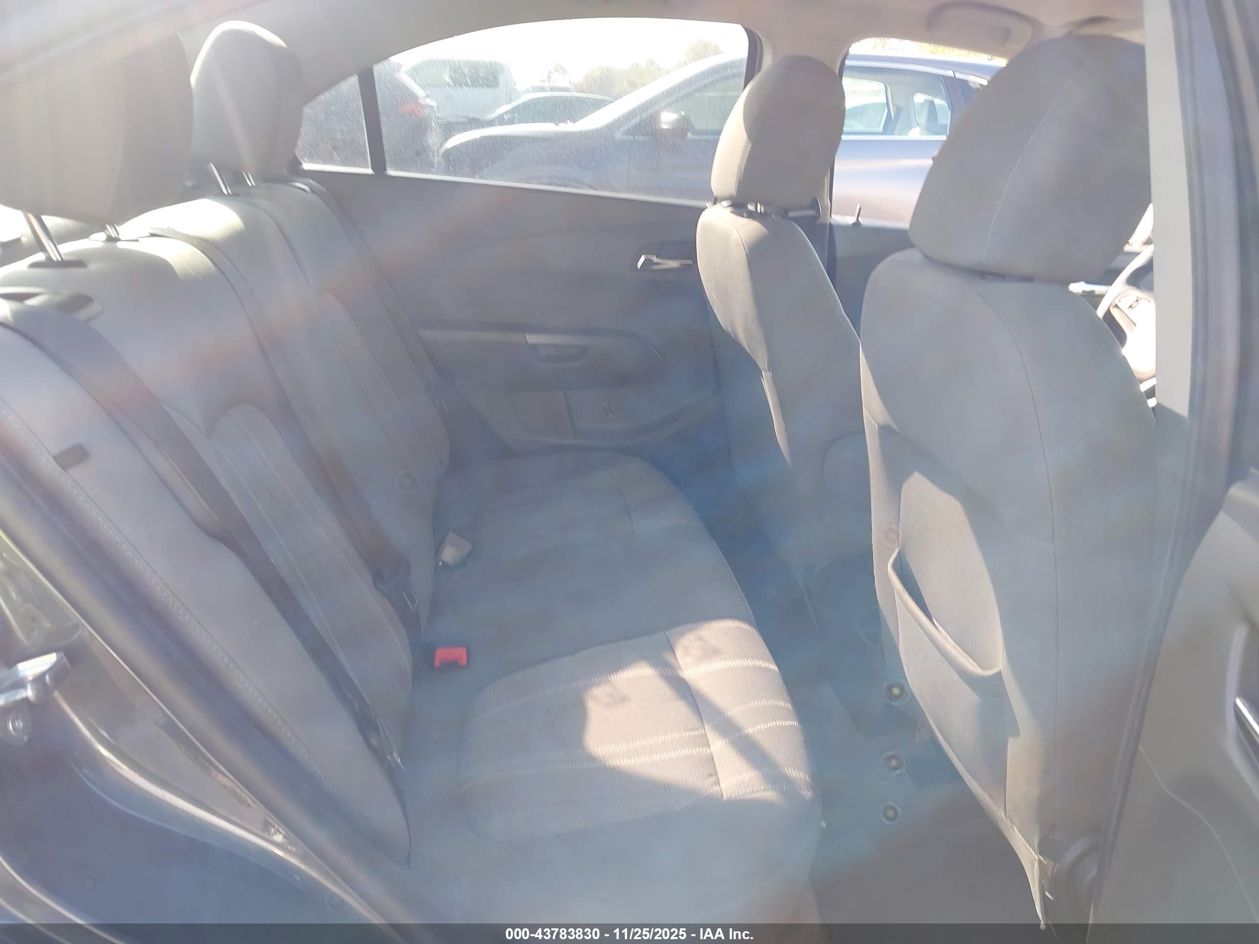 CHEVROLET SONIC image 8