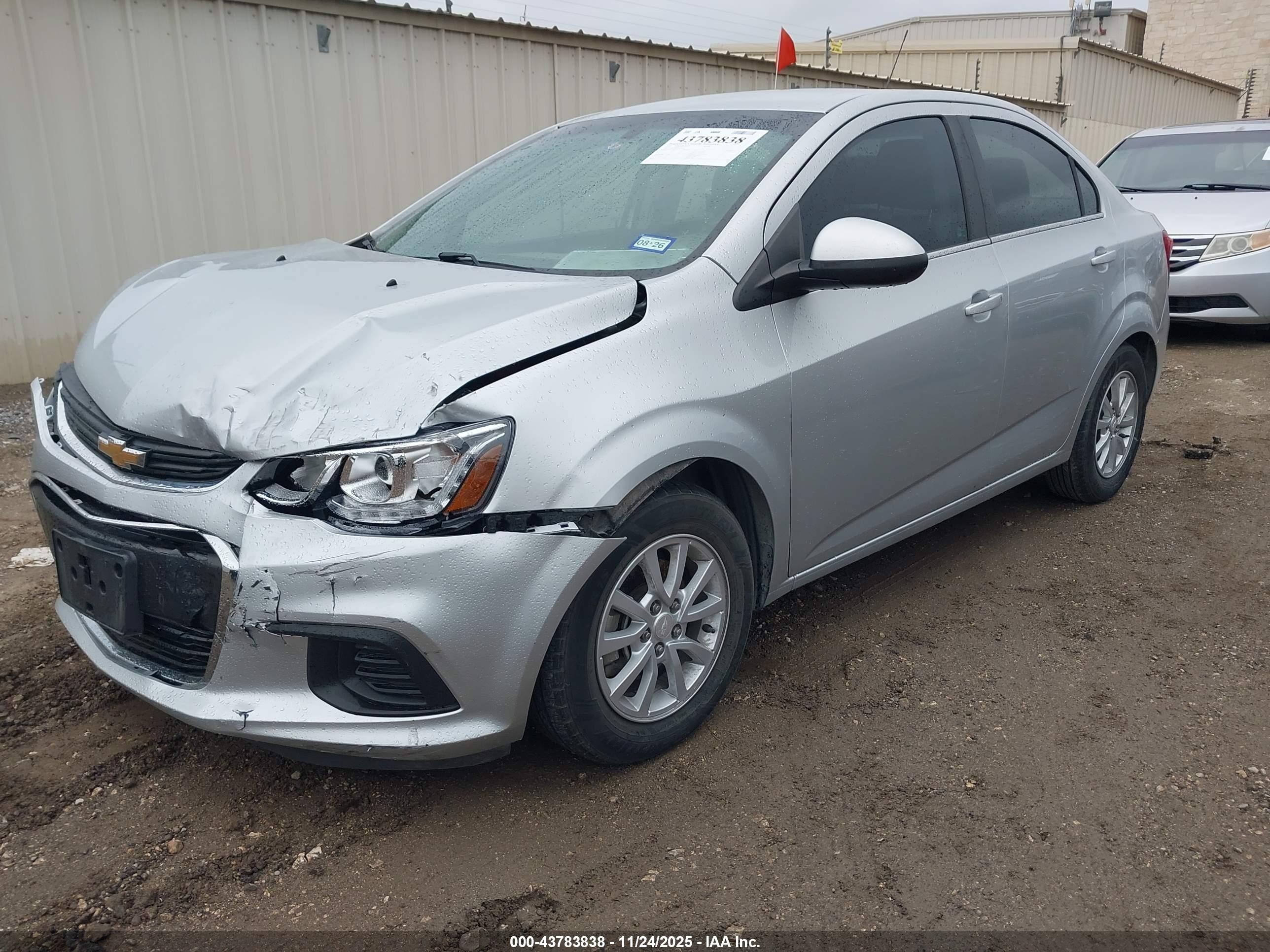 CHEVROLET SONIC image 2