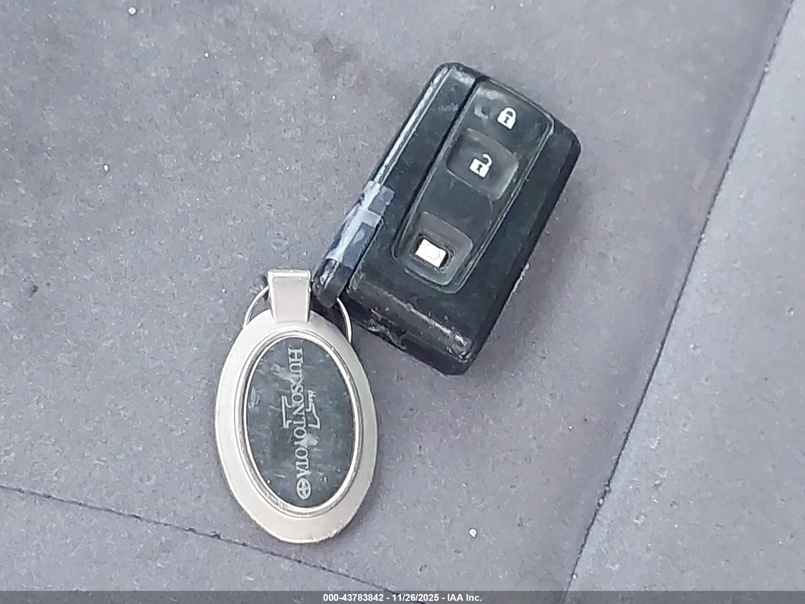 TOYOTA PRIUS image 11