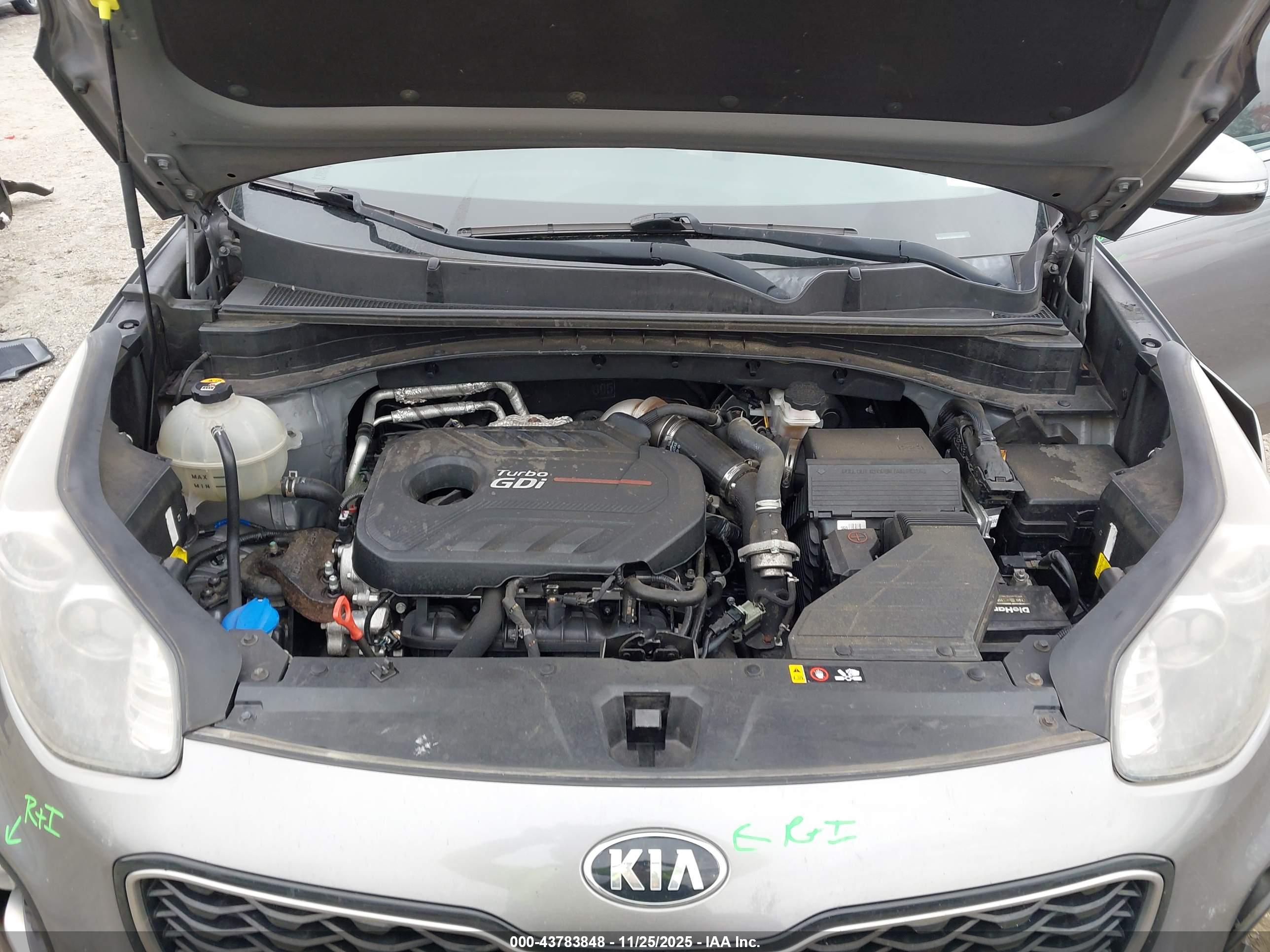 KIA SPORTAGE image 10