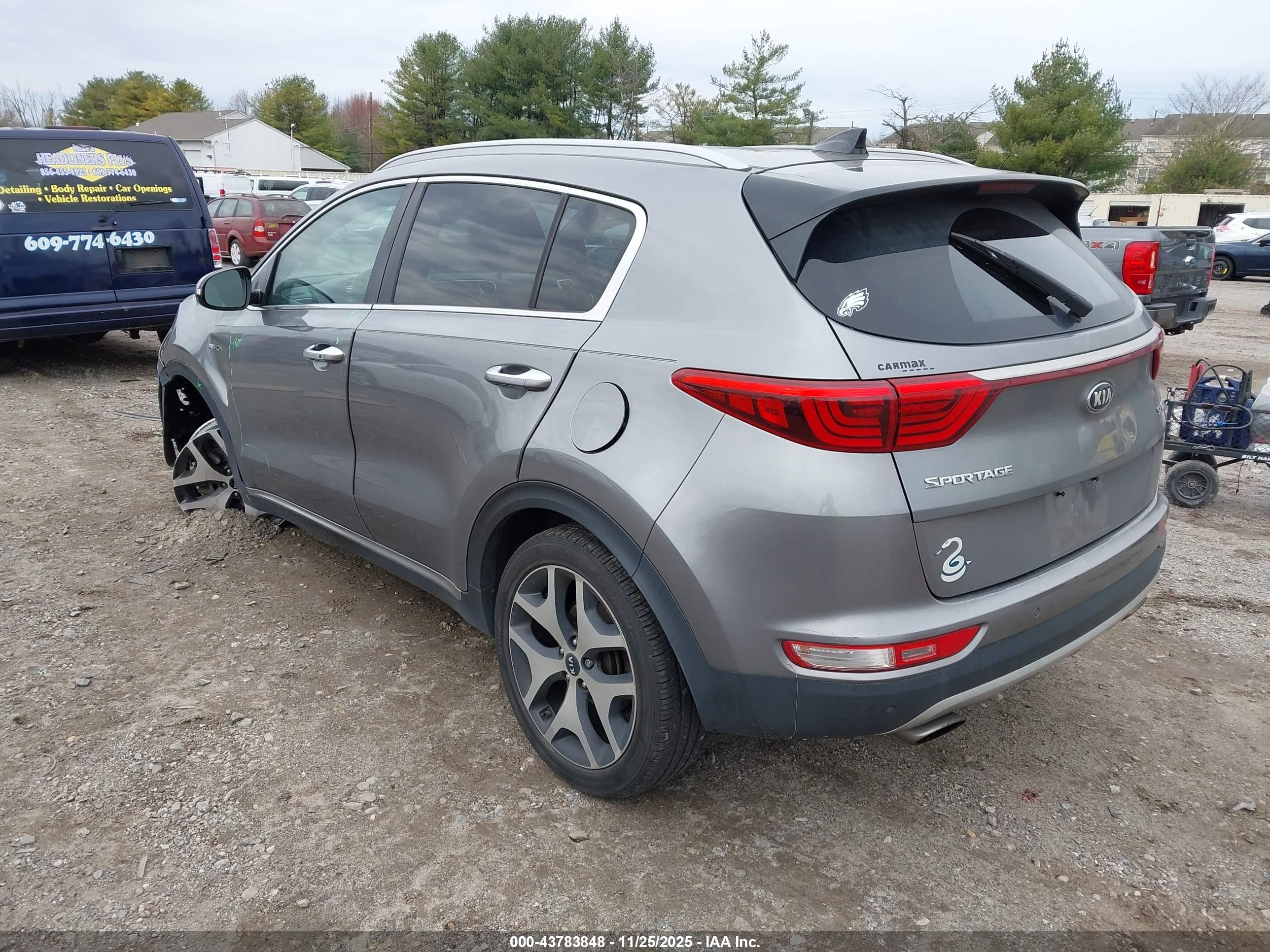 KIA SPORTAGE image 3