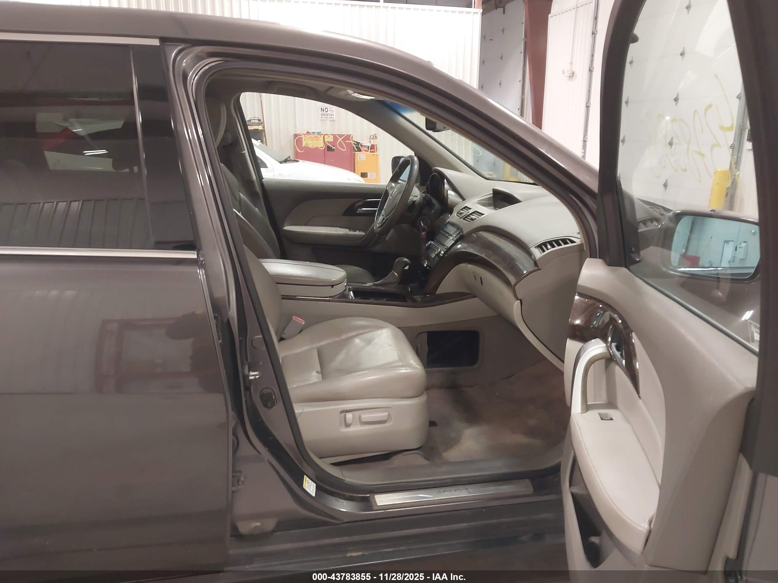 ACURA MDX image 5