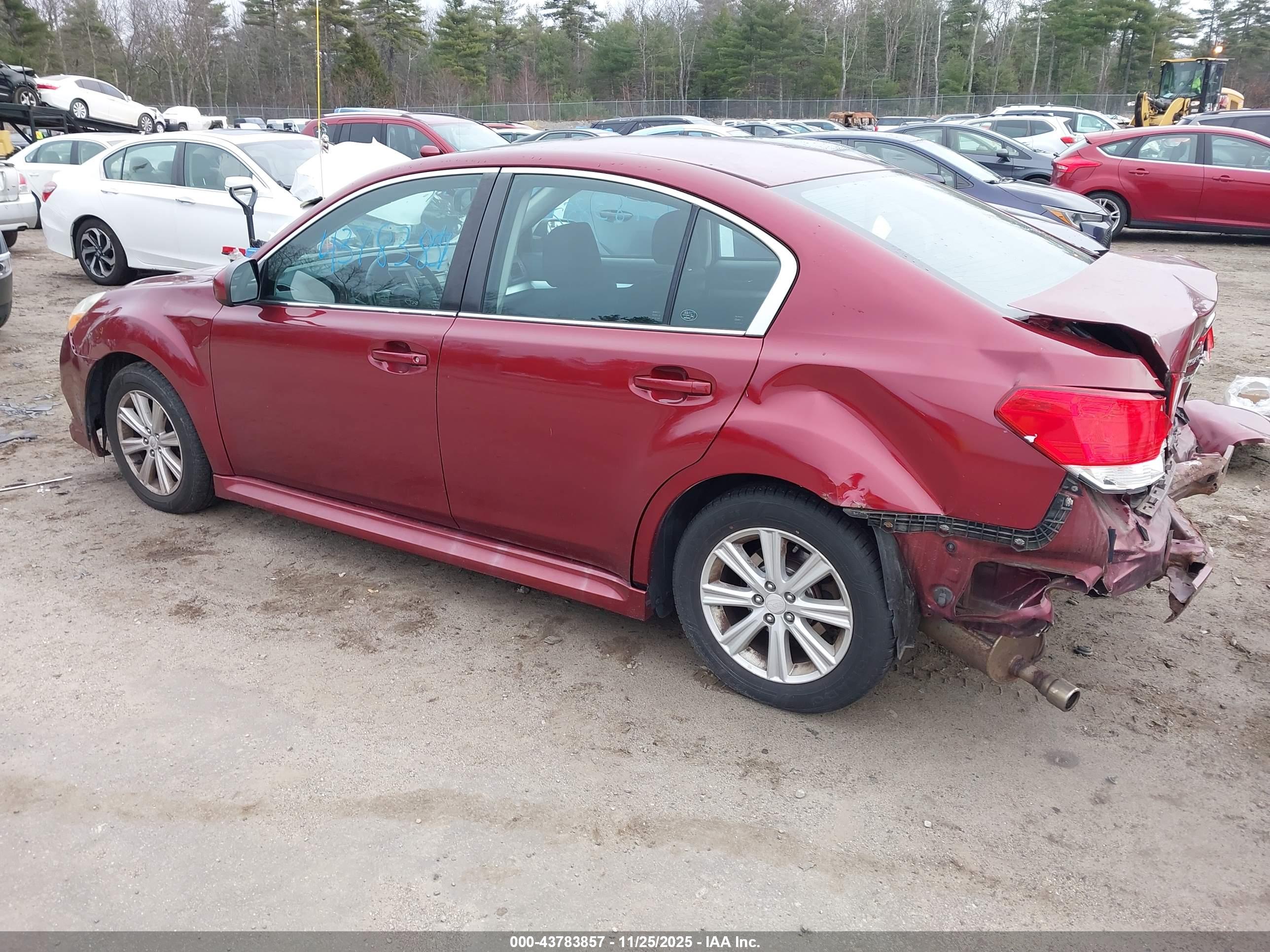 SUBARU LEGACY image 3