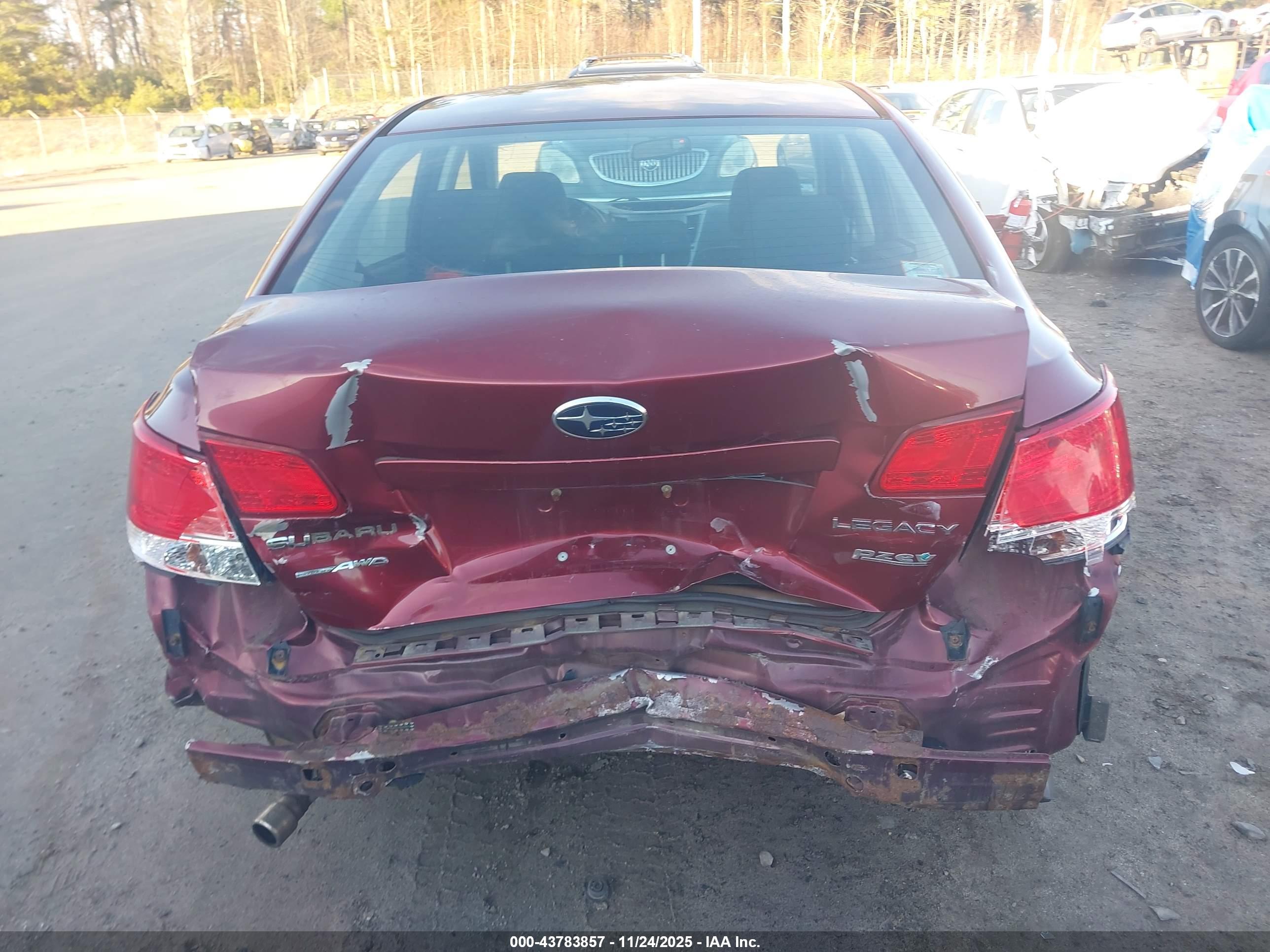 SUBARU LEGACY image 6