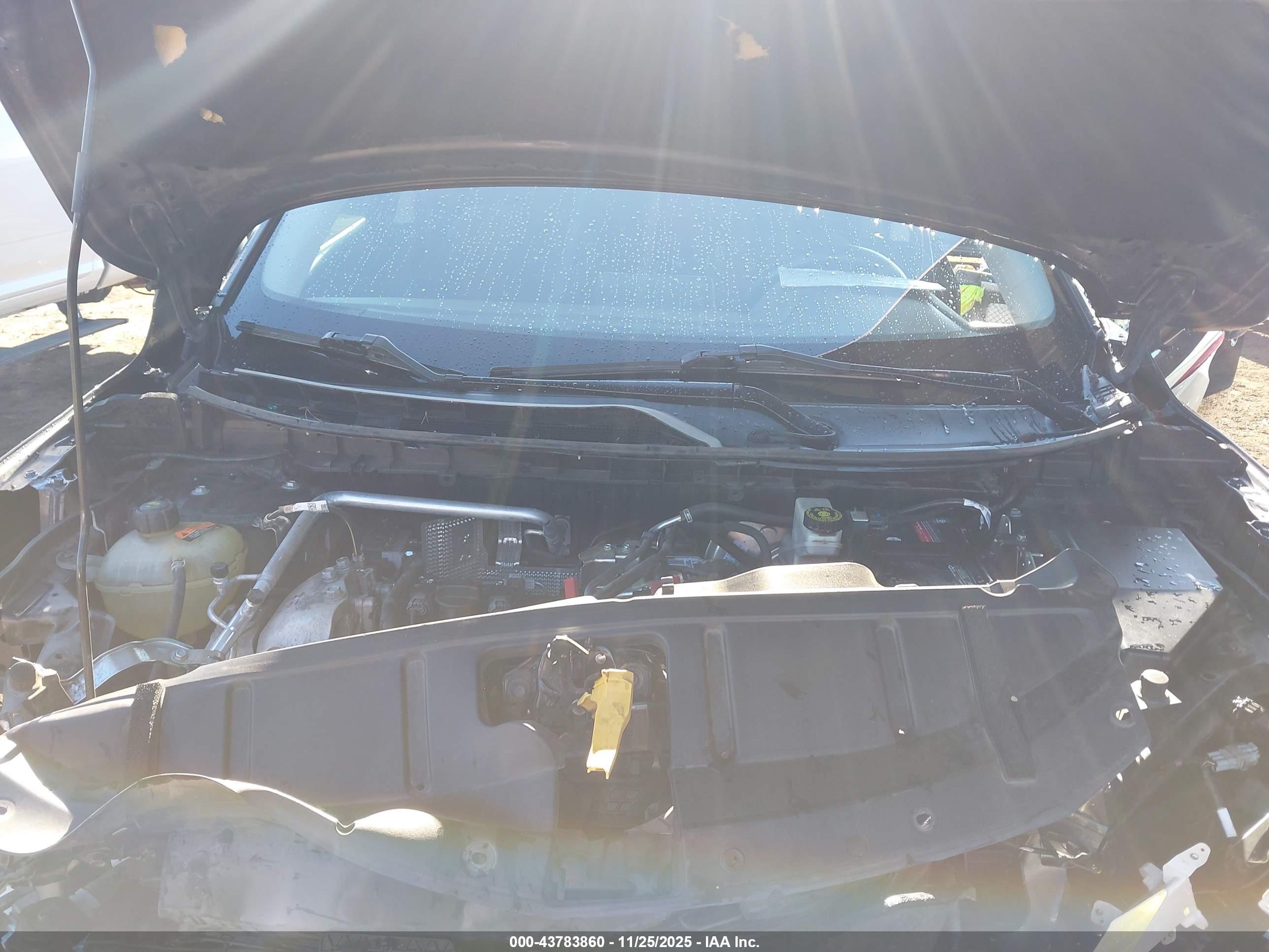 NISSAN ROGUE image 10