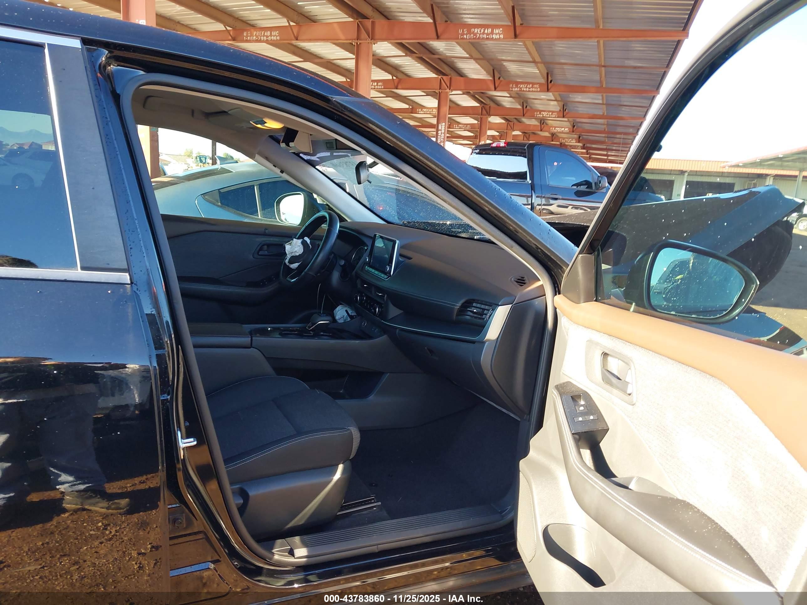 NISSAN ROGUE image 5