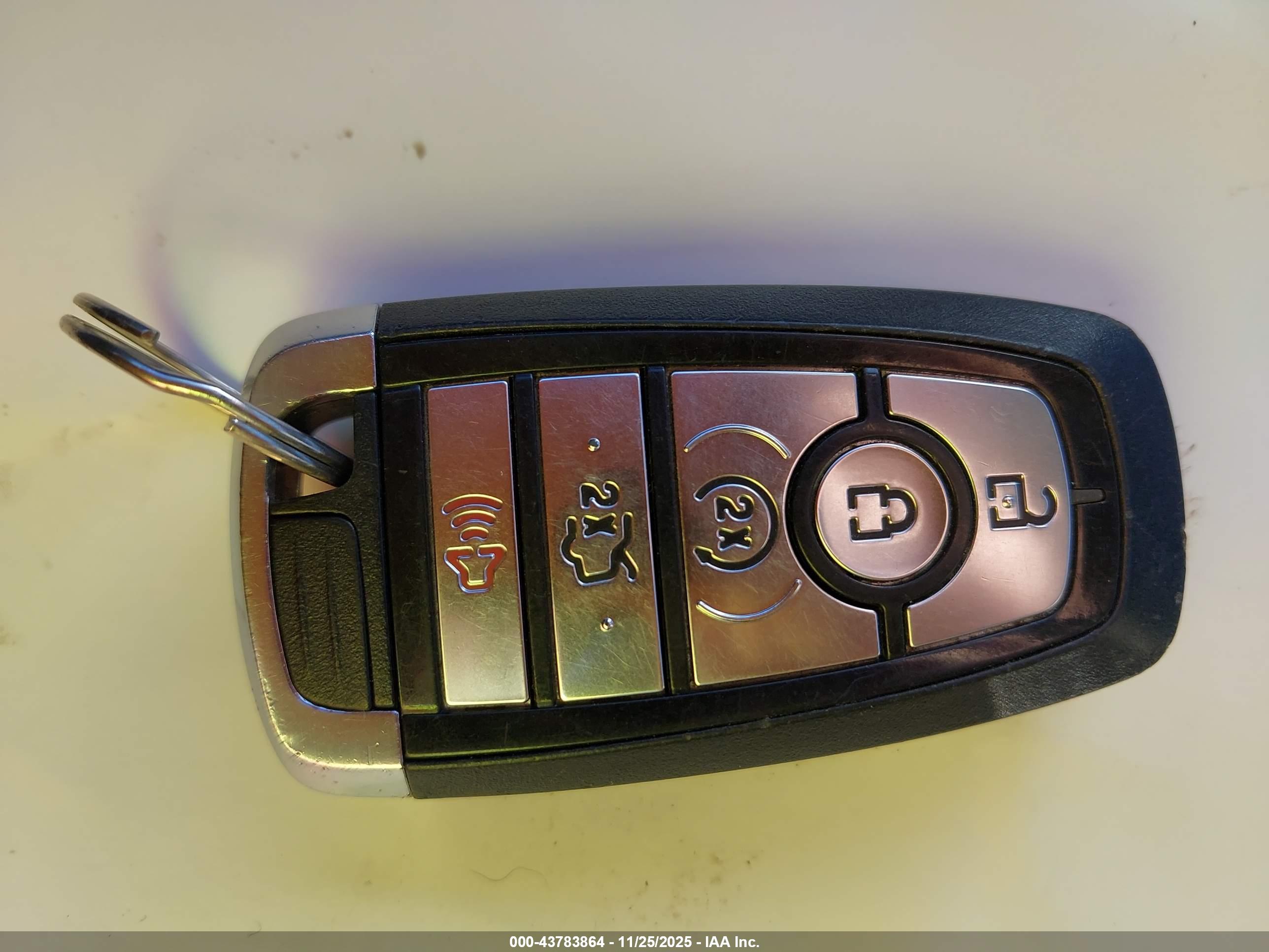 FORD FUSION image 11