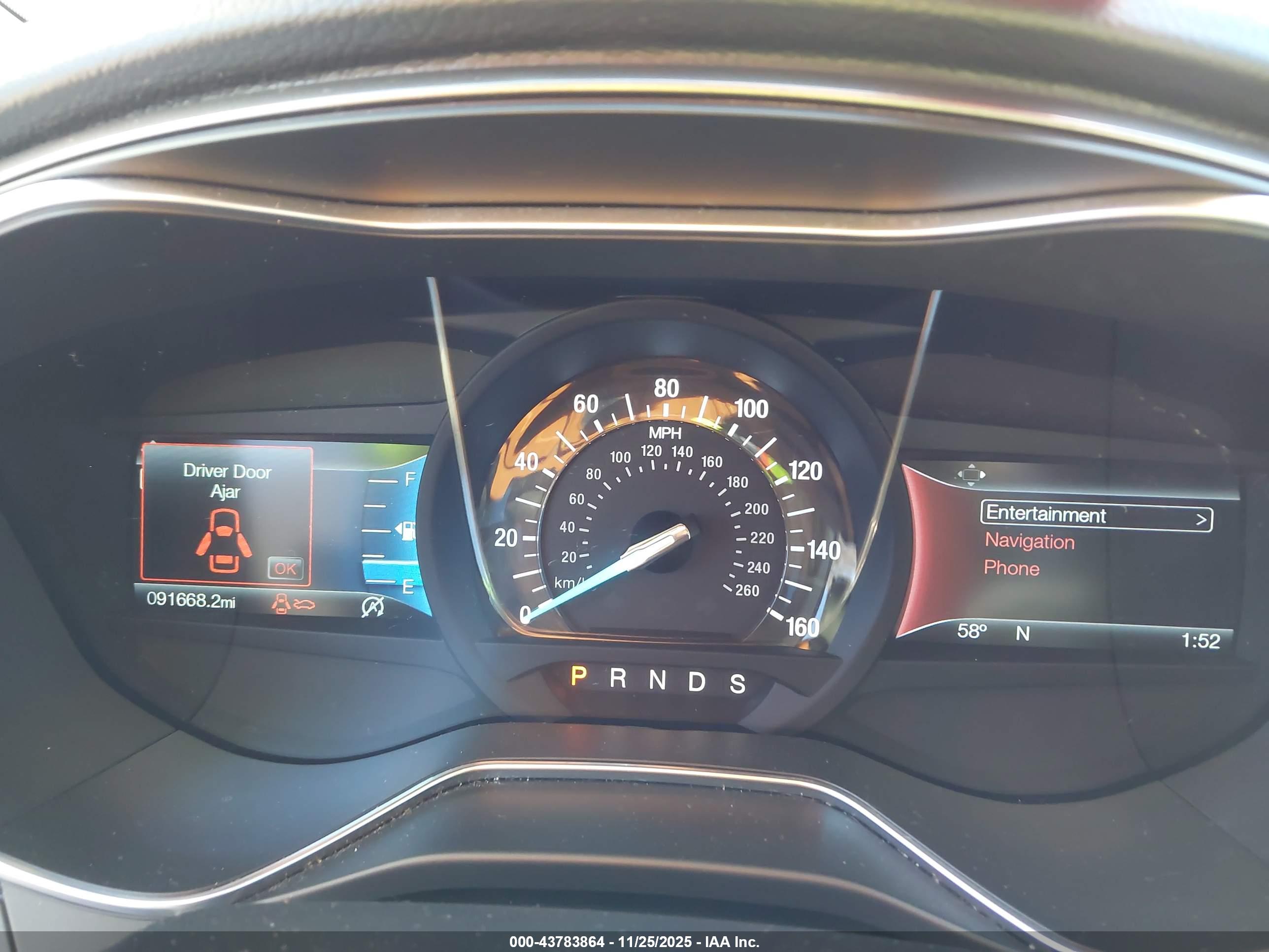 FORD FUSION image 7